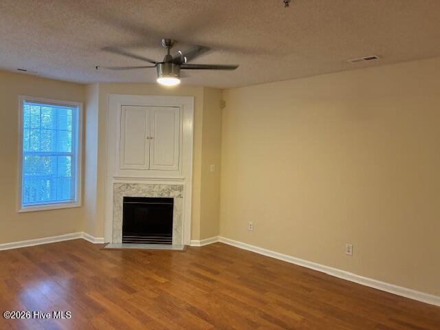 719 Melba Court C Property Photo 6