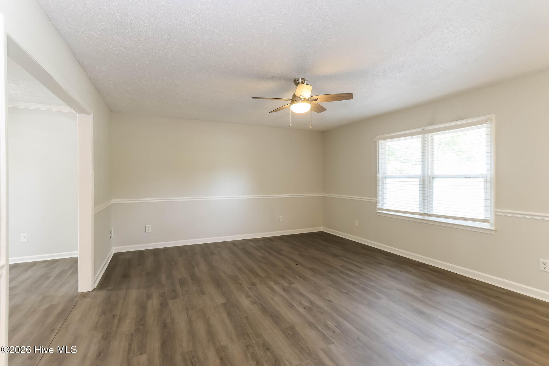 681 Henry Street Property Photo 7