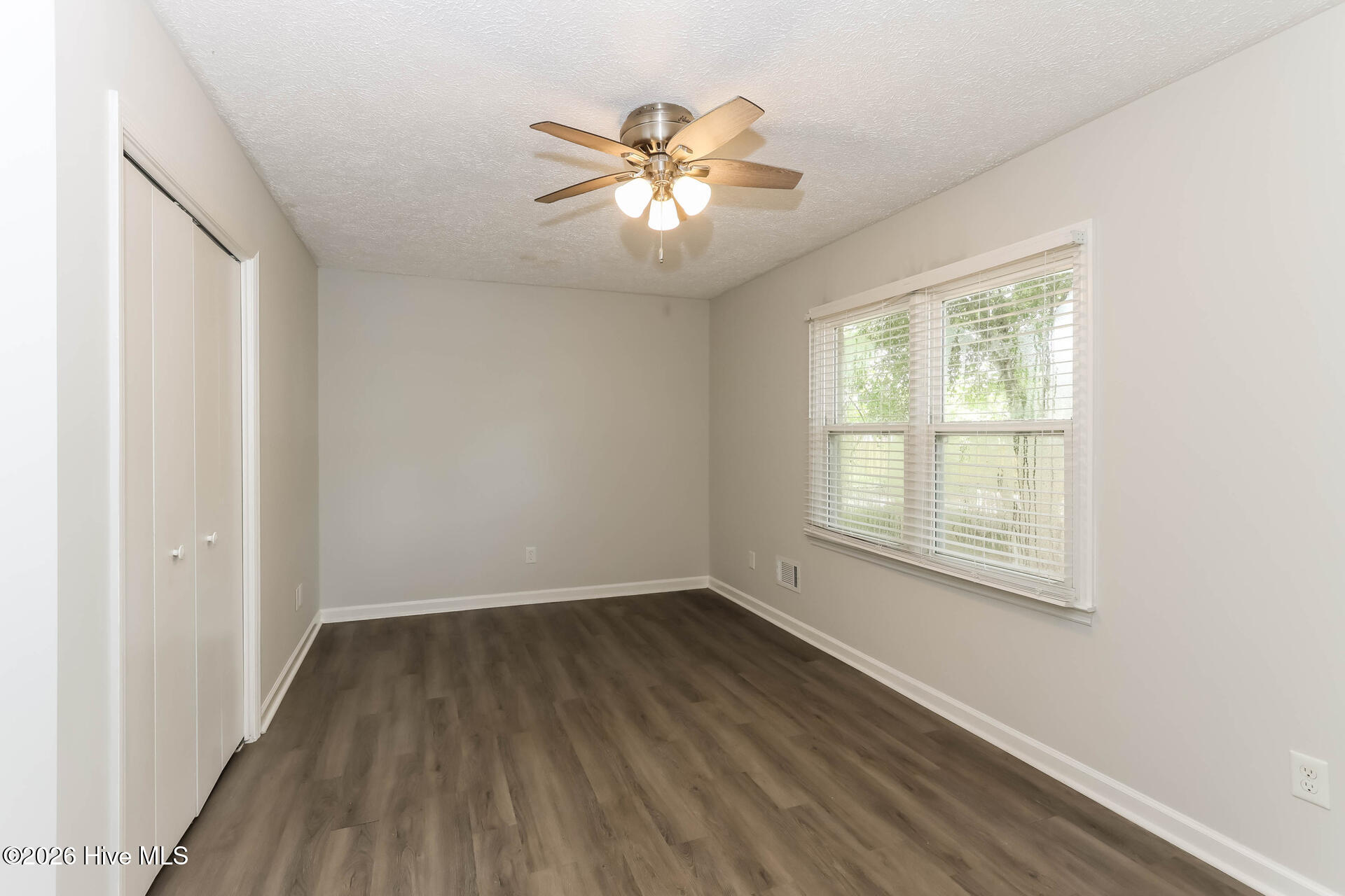 681 Henry Street Property Photo 13