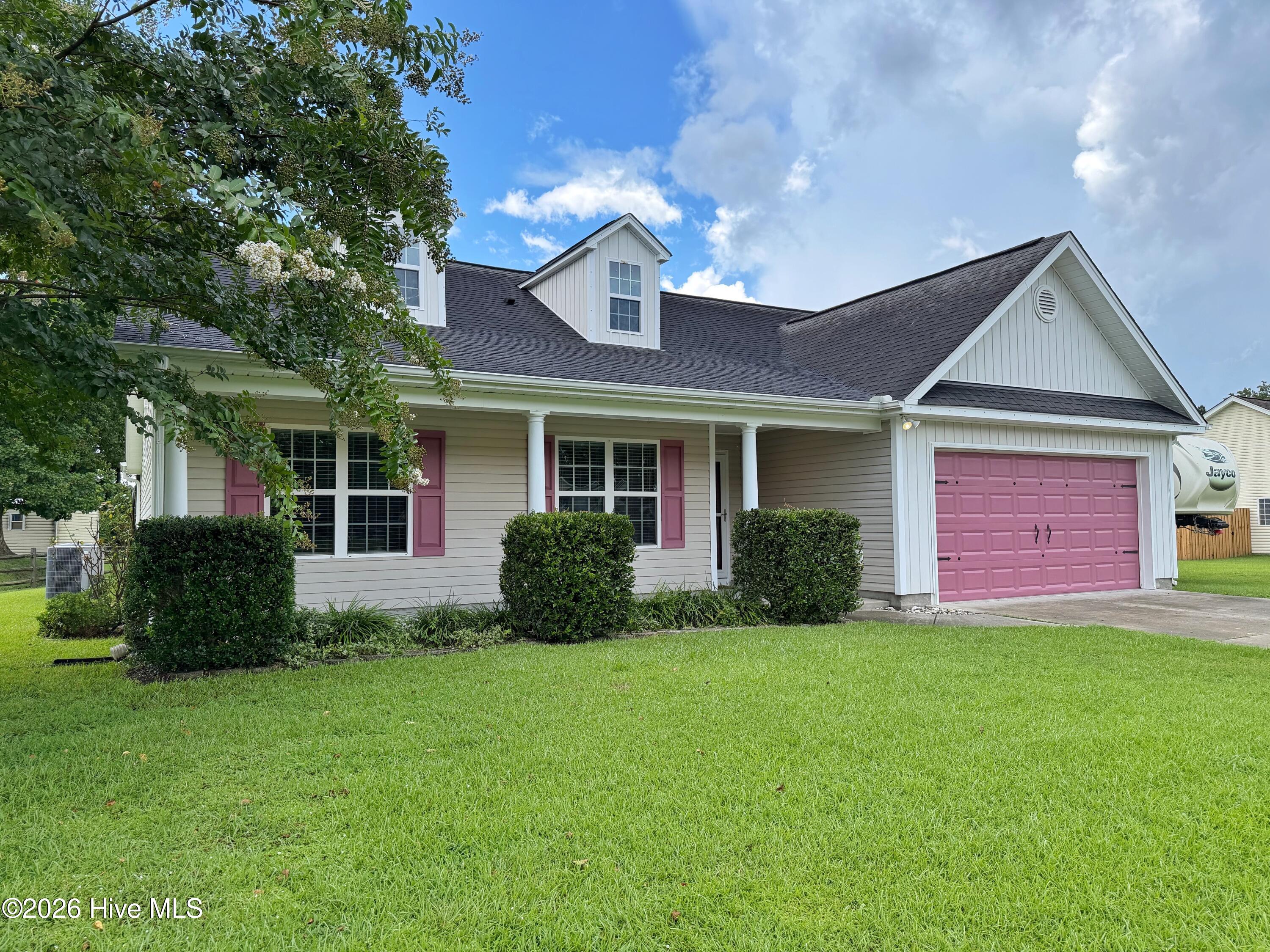 165 Backfield Place Property Photo 2