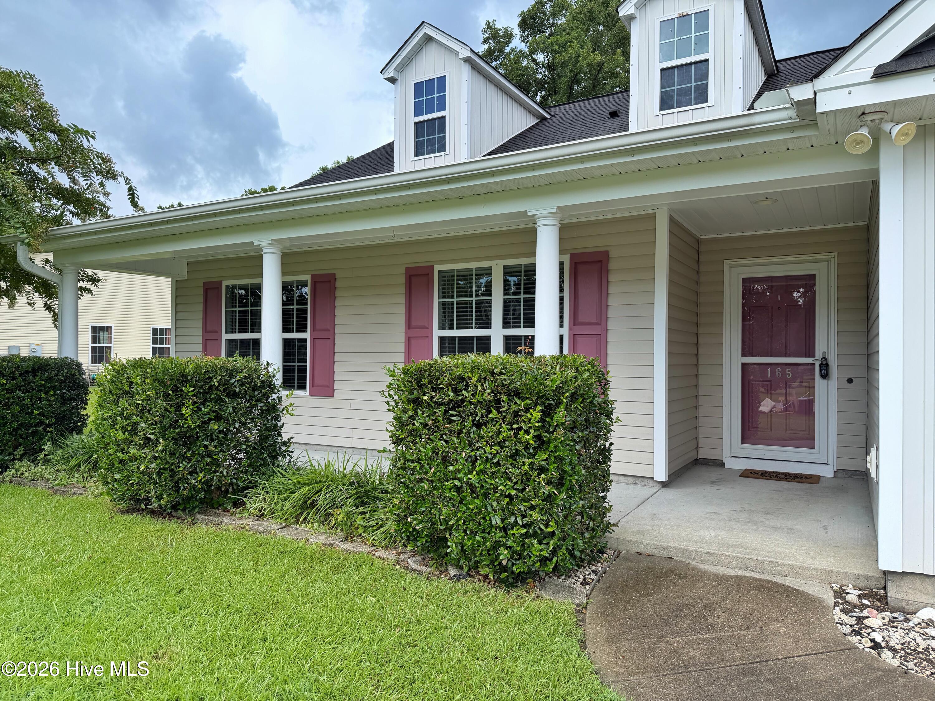 165 Backfield Place Property Photo 3