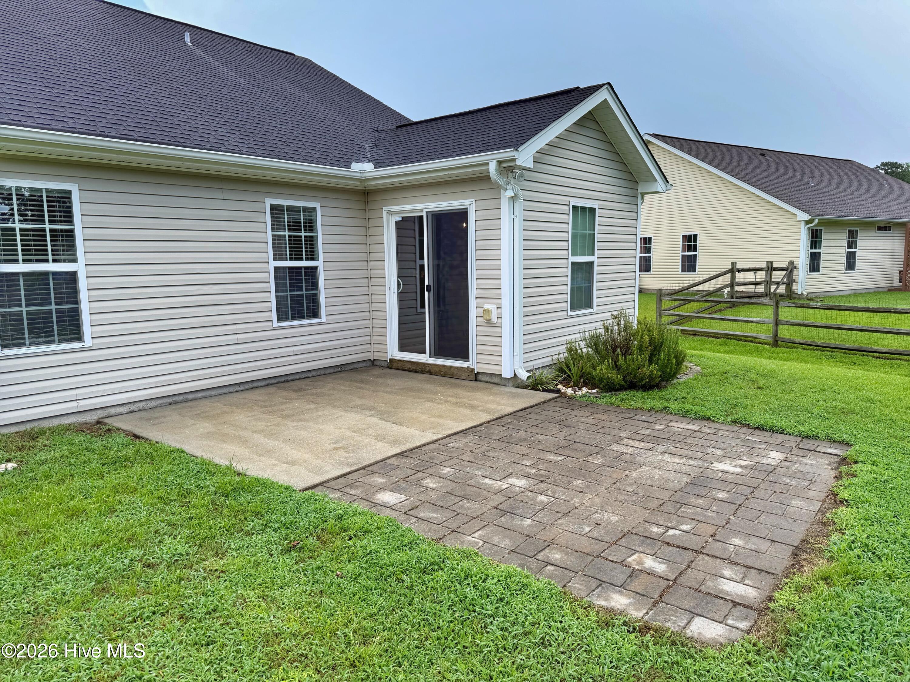 165 Backfield Place Property Photo 35