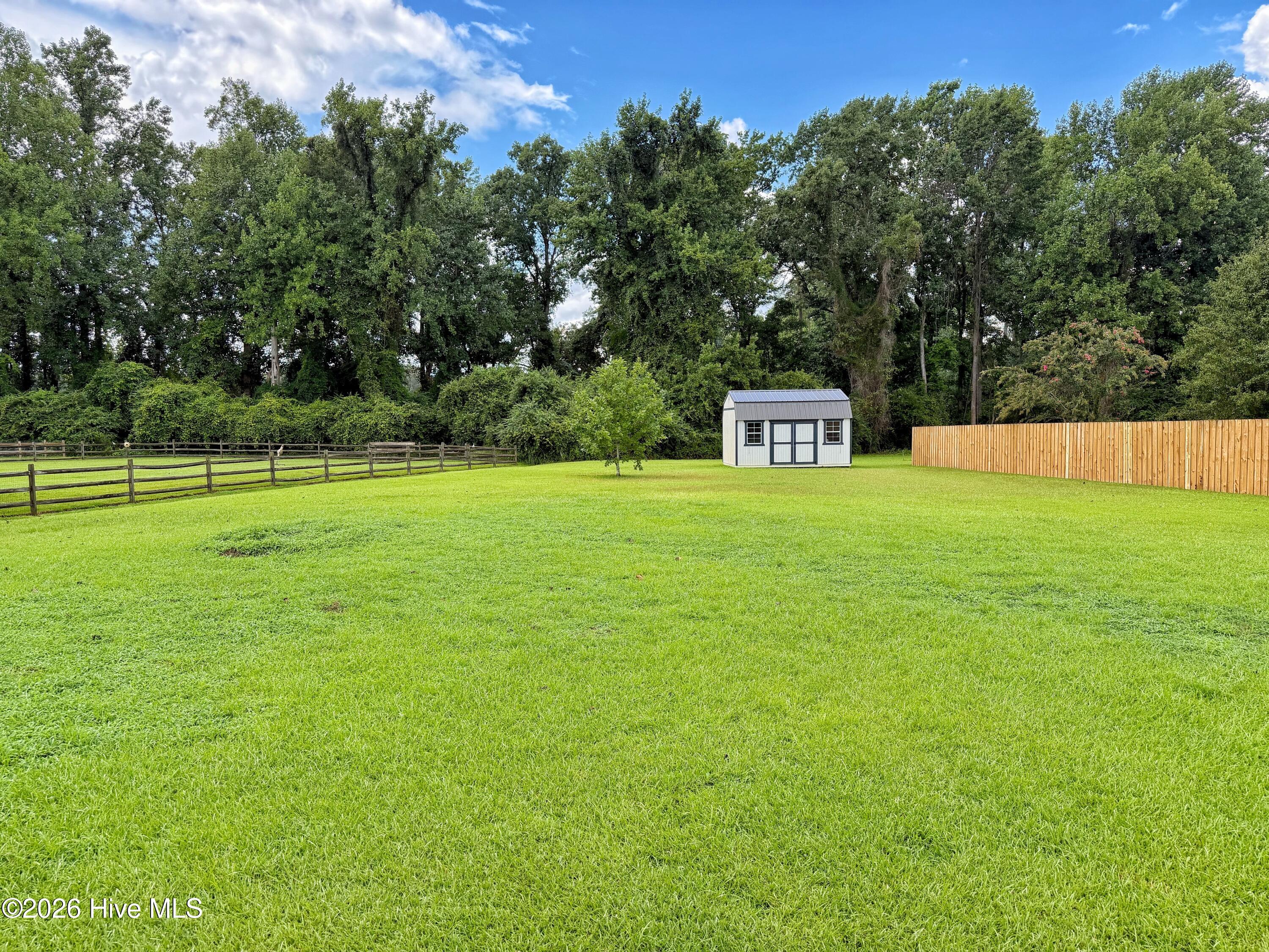 165 Backfield Place Property Photo 38