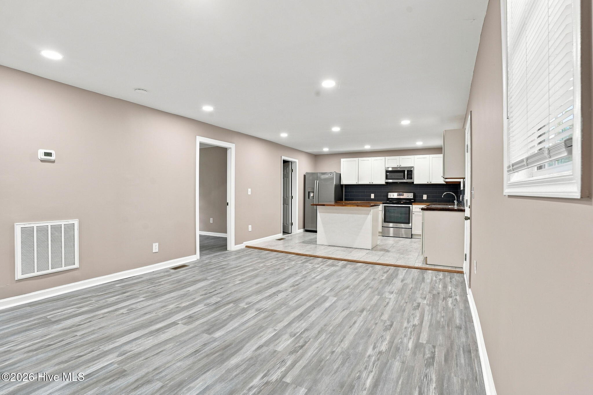 211 E Williamson Street Property Photo 12