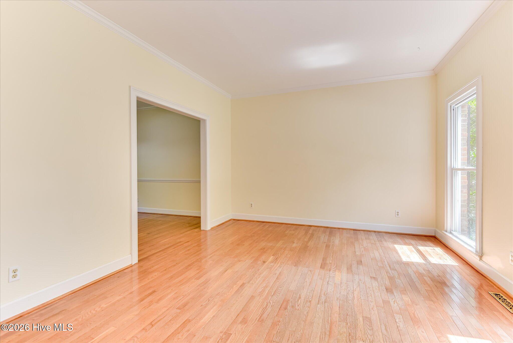 275 Springwood Drive Property Photo 7