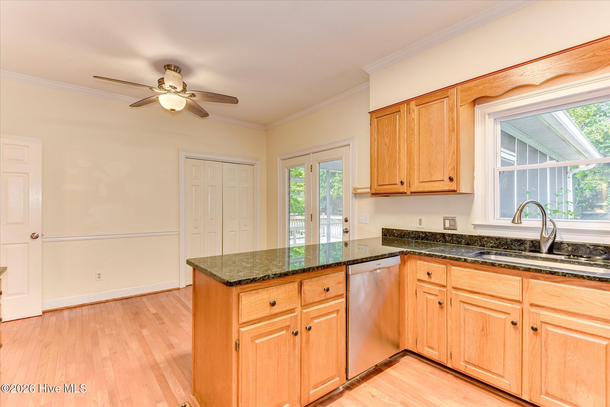 275 Springwood Drive Property Photo 14