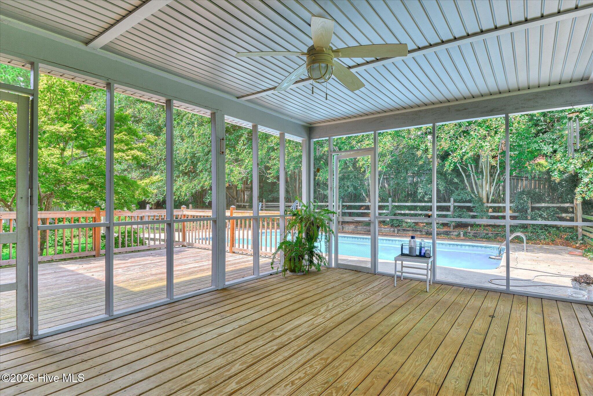 275 Springwood Drive Property Photo 45