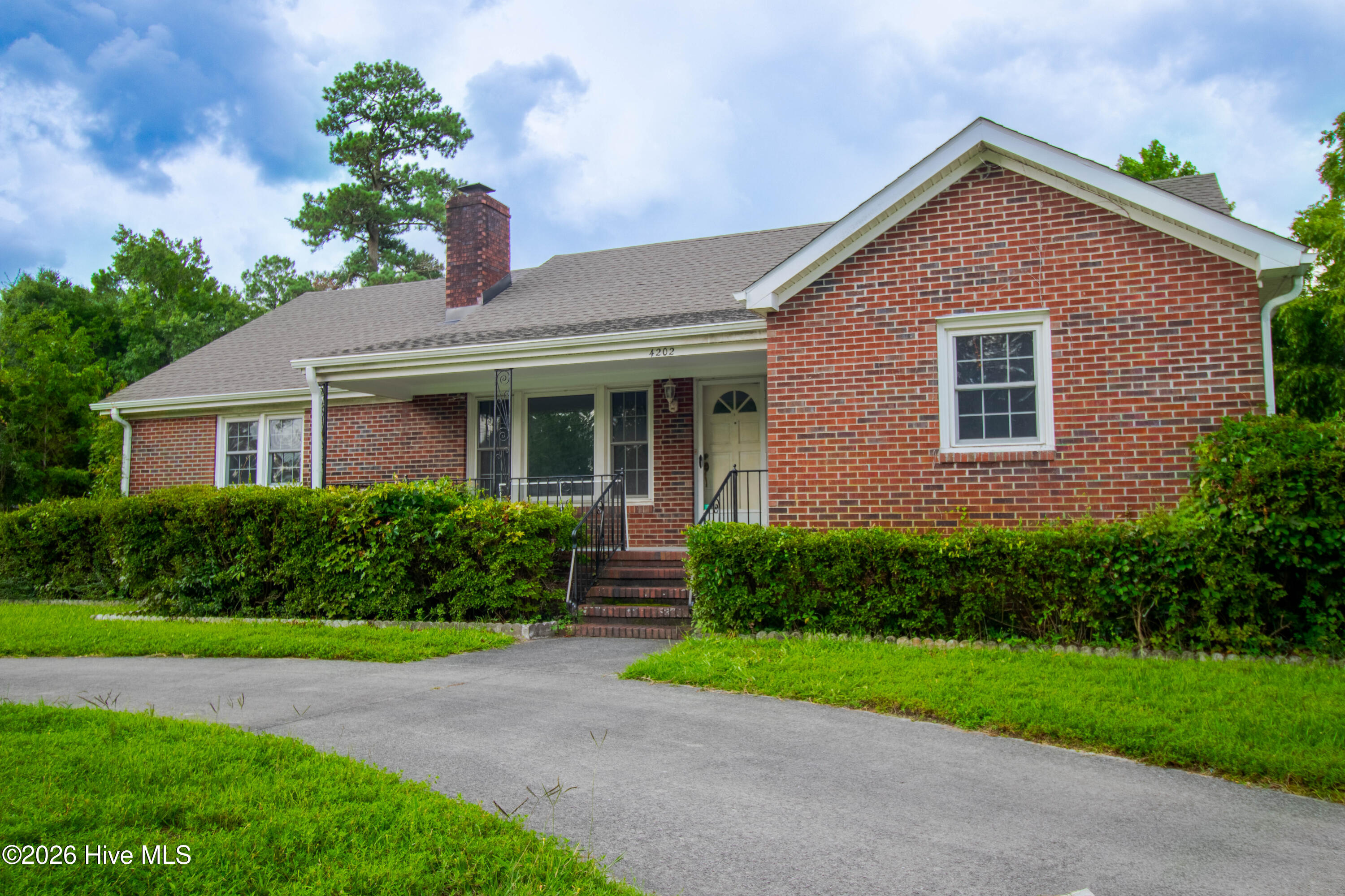 4202 Dewitt Road Property Photo 3