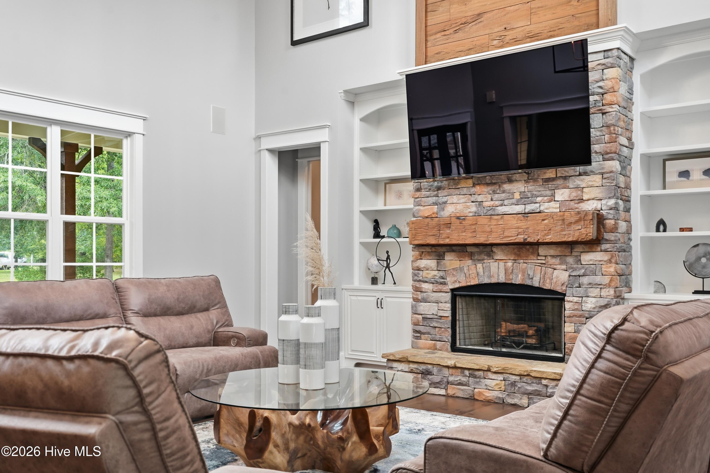 1141 Water Oak Drive Property Photo 4