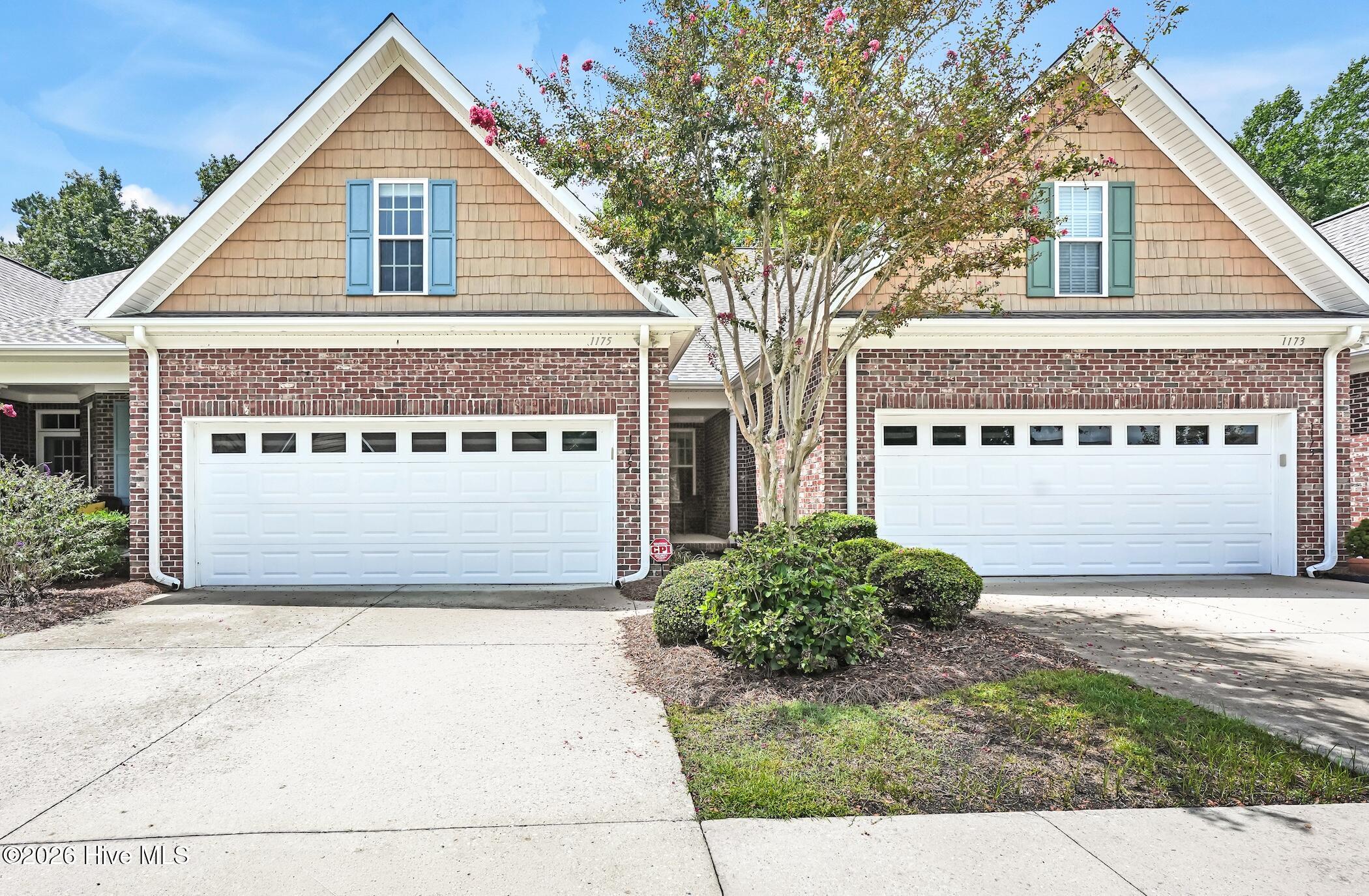1175 Greensview Circle Property Photo 1