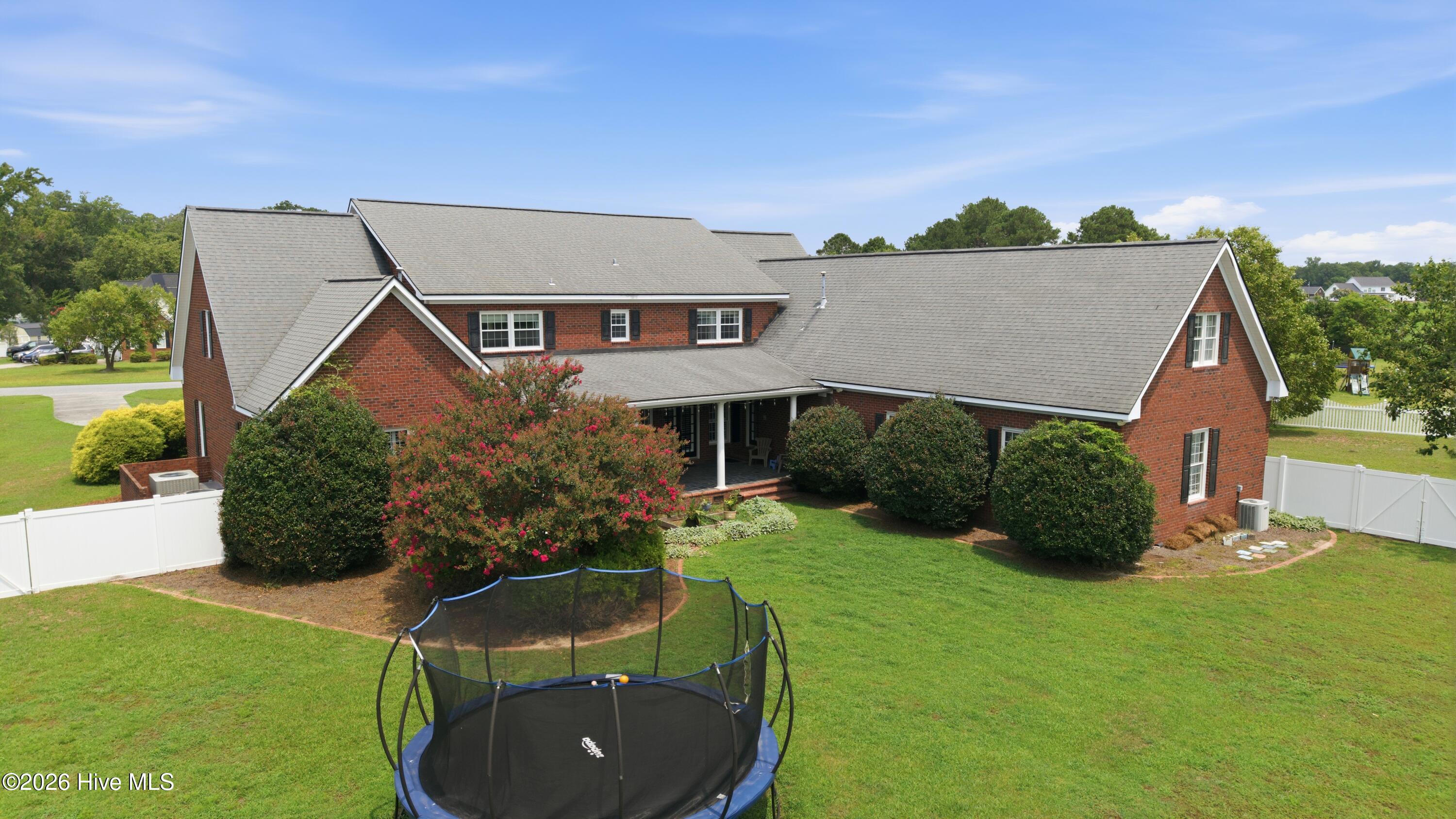 2239 Autumn Drive Property Photo 6