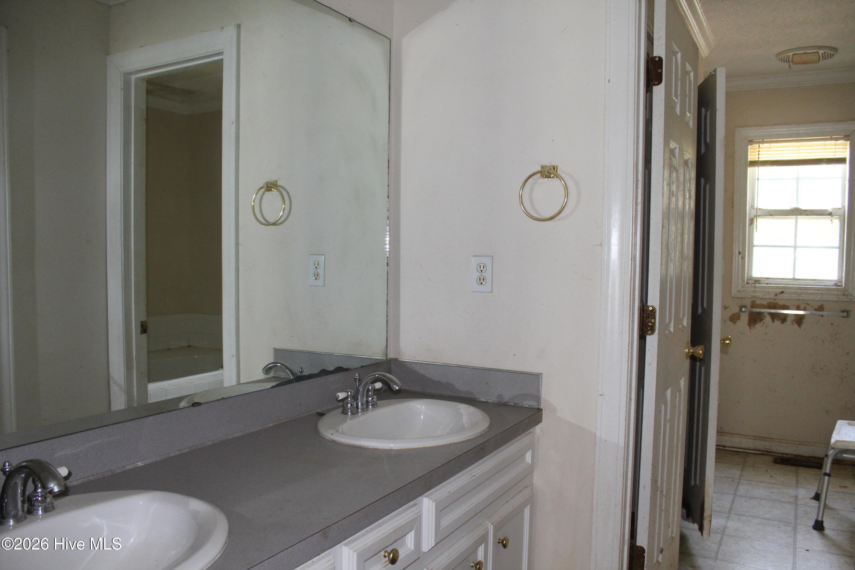 803 Brickyard Court Property Photo 8