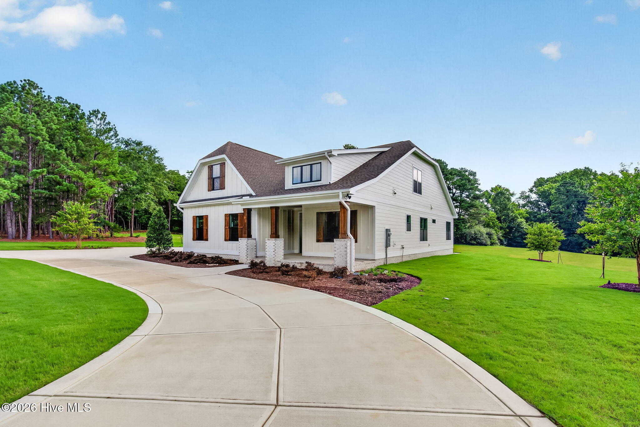 61 Griffin Road Property Photo 4