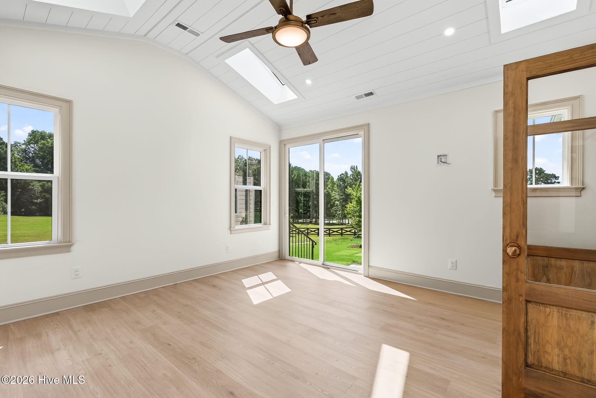 61 Griffin Road Property Photo 16