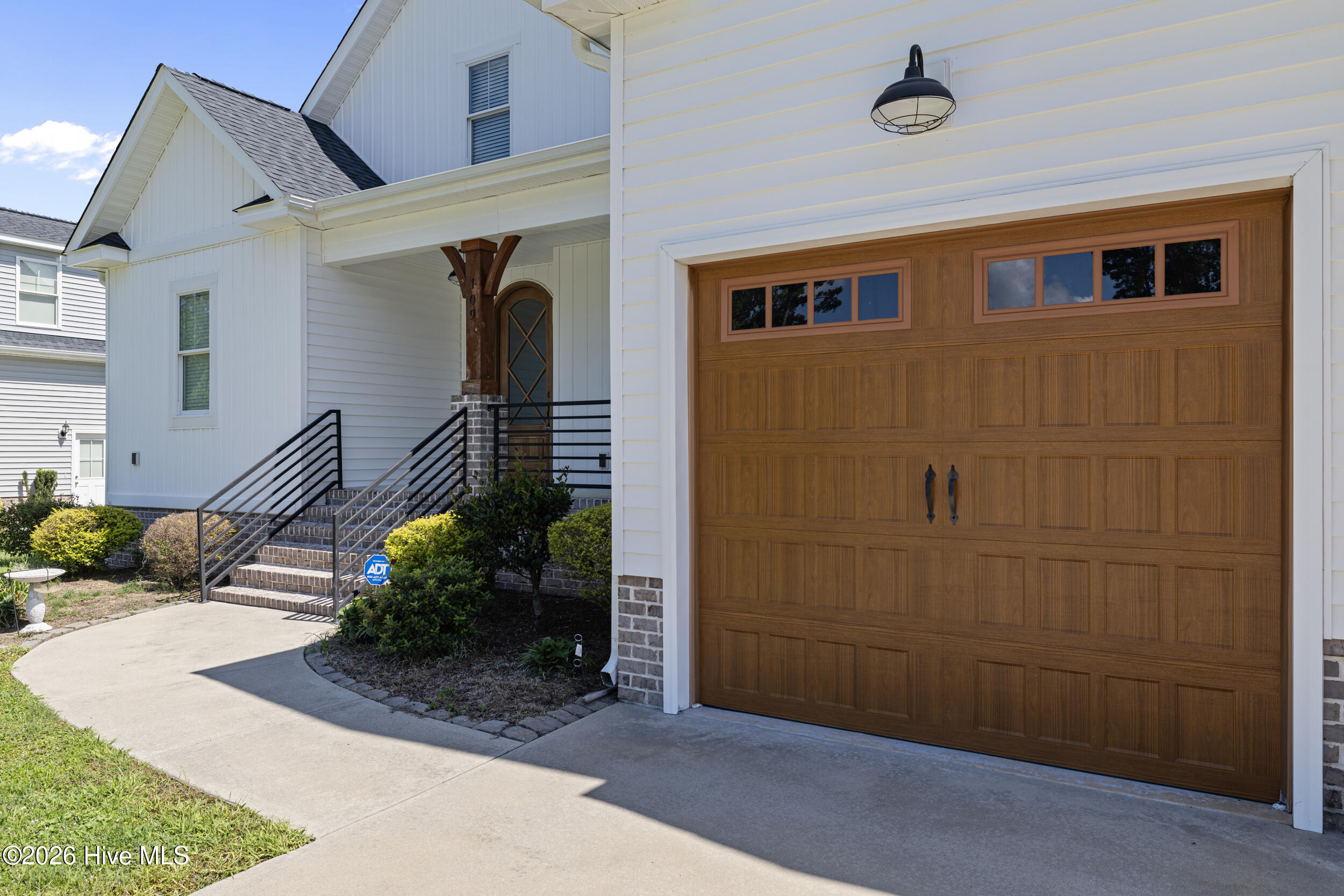 109 Michelle Dawn Drive Property Photo 3