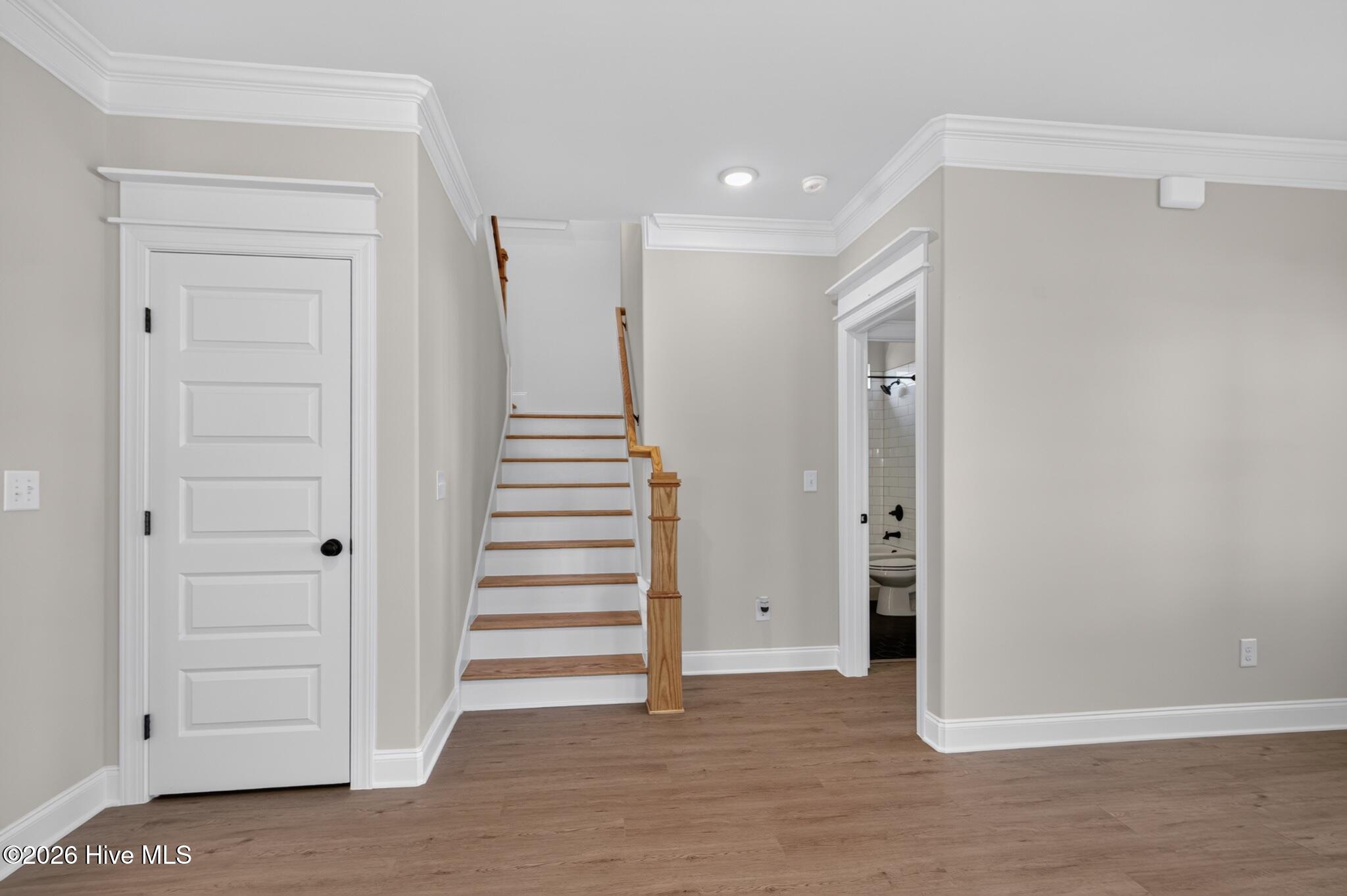 458 Woodlawn Street Property Photo 9