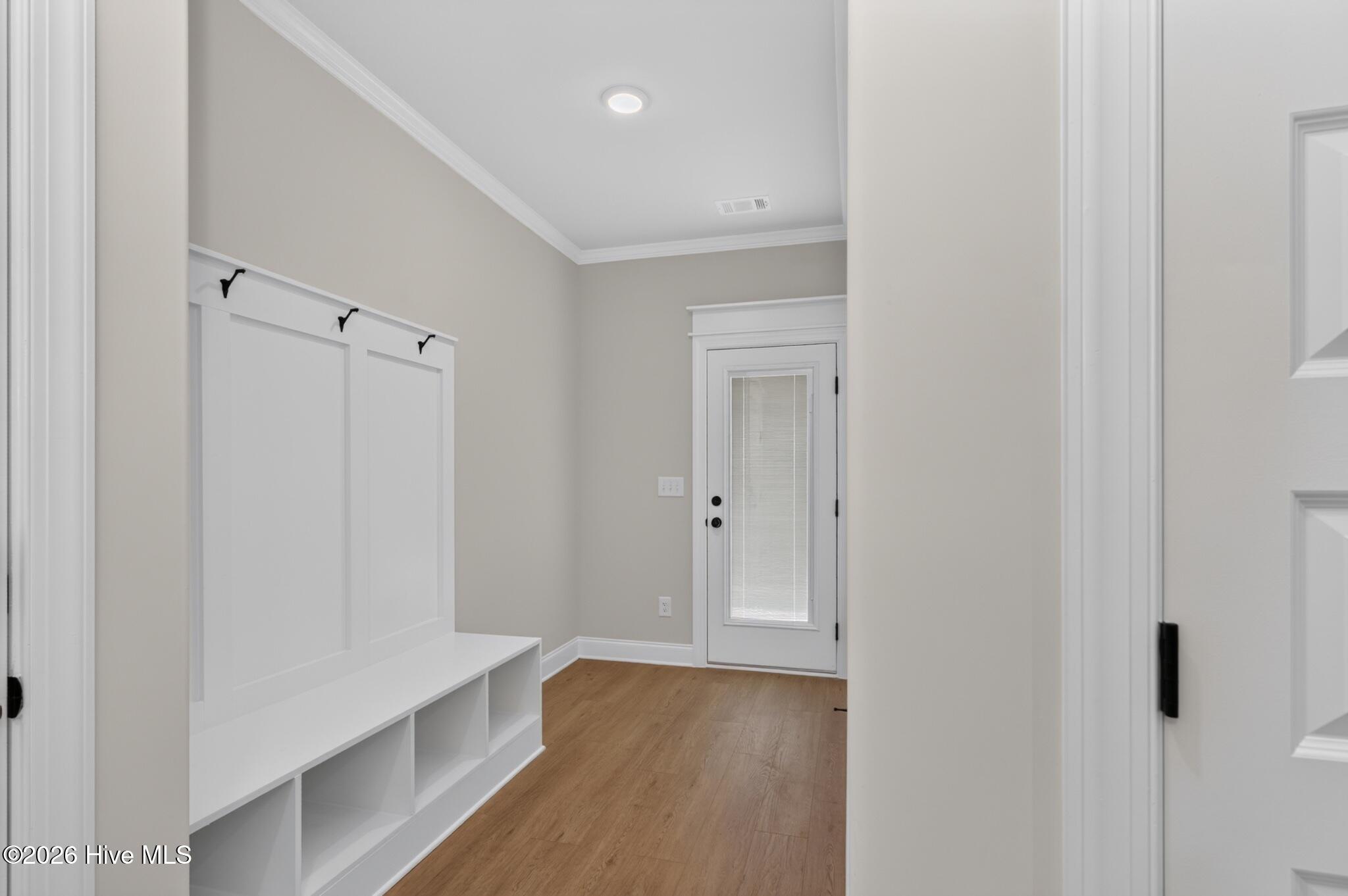 458 Woodlawn Street Property Photo 25