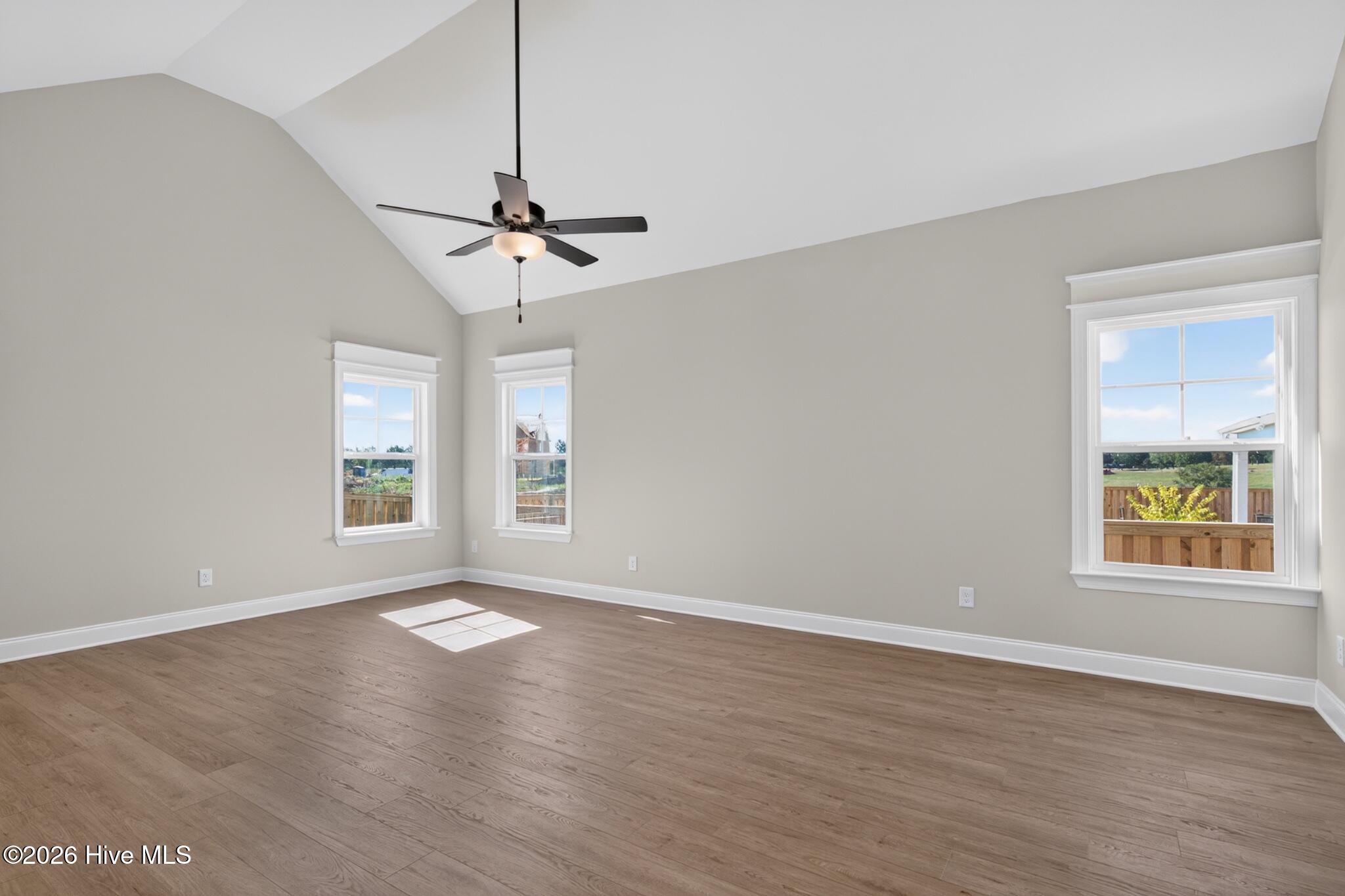 458 Woodlawn Street Property Photo 27