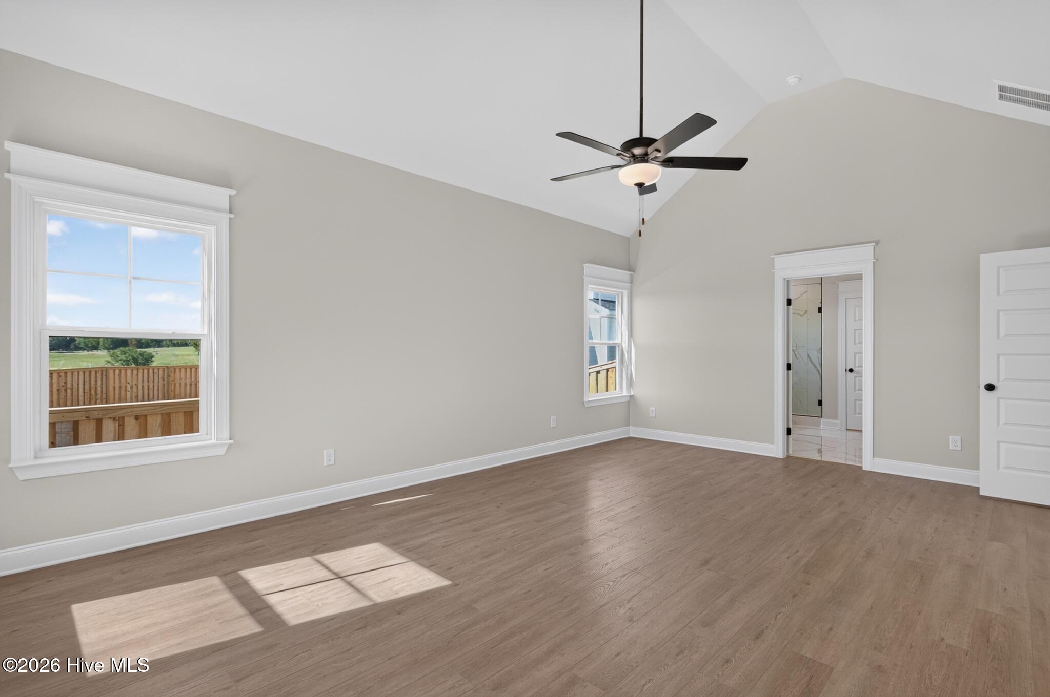 458 Woodlawn Street Property Photo 29