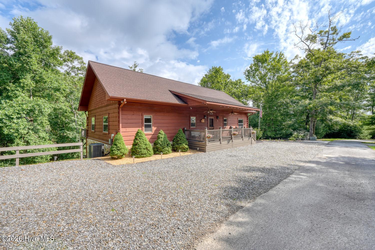 66 Huntington Circle Property Photo 2