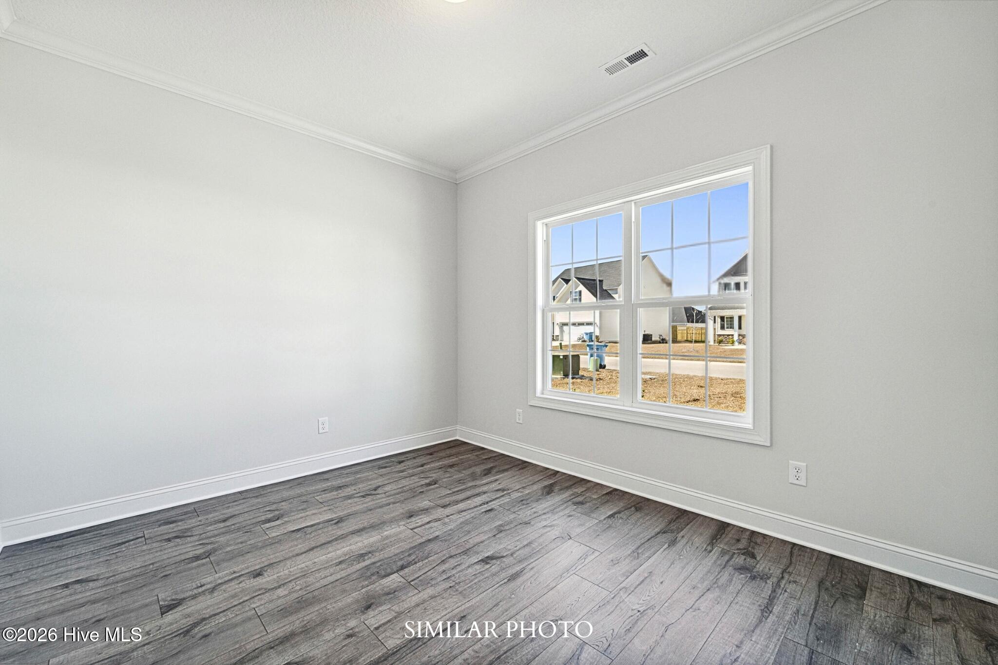 617 Blue Falcon Court Property Photo 3