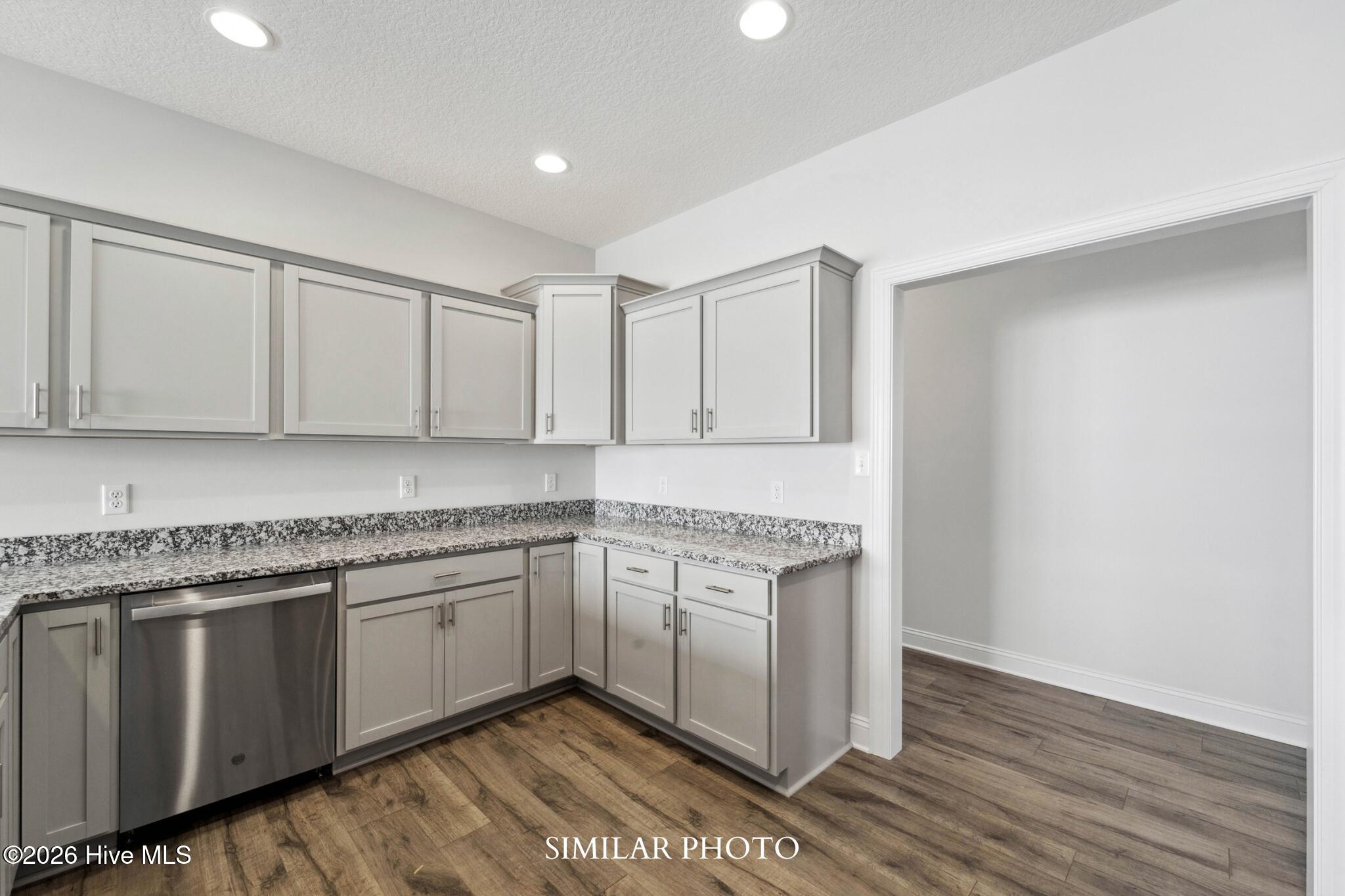 617 Blue Falcon Court Property Photo 8