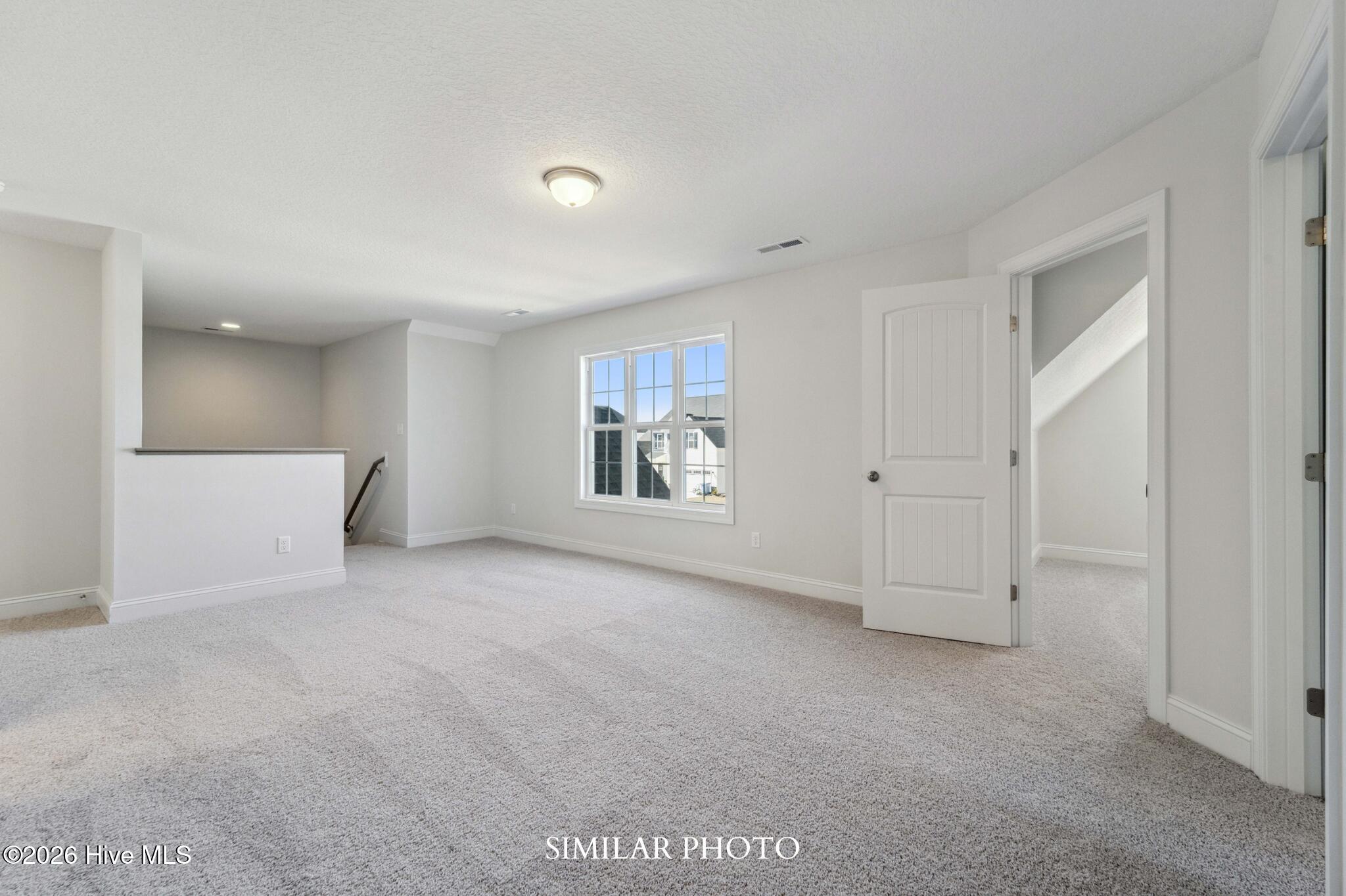 617 Blue Falcon Court Property Photo 23