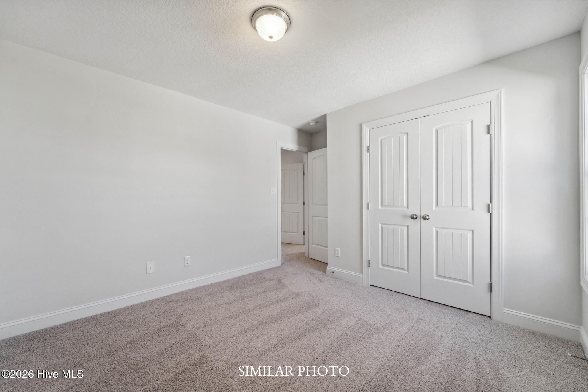 617 Blue Falcon Court Property Photo 33