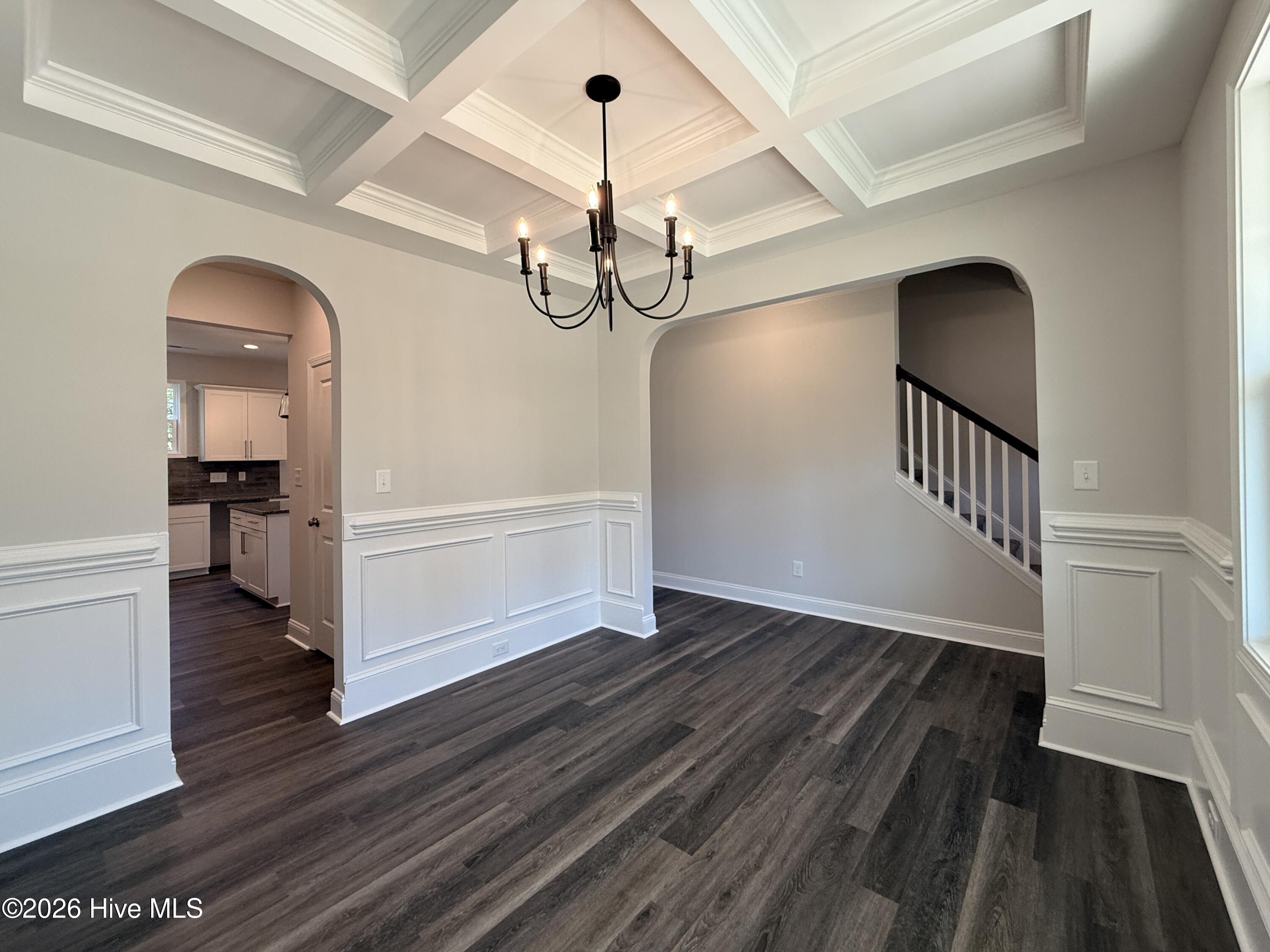 320 One Tree Hill Property Photo 6