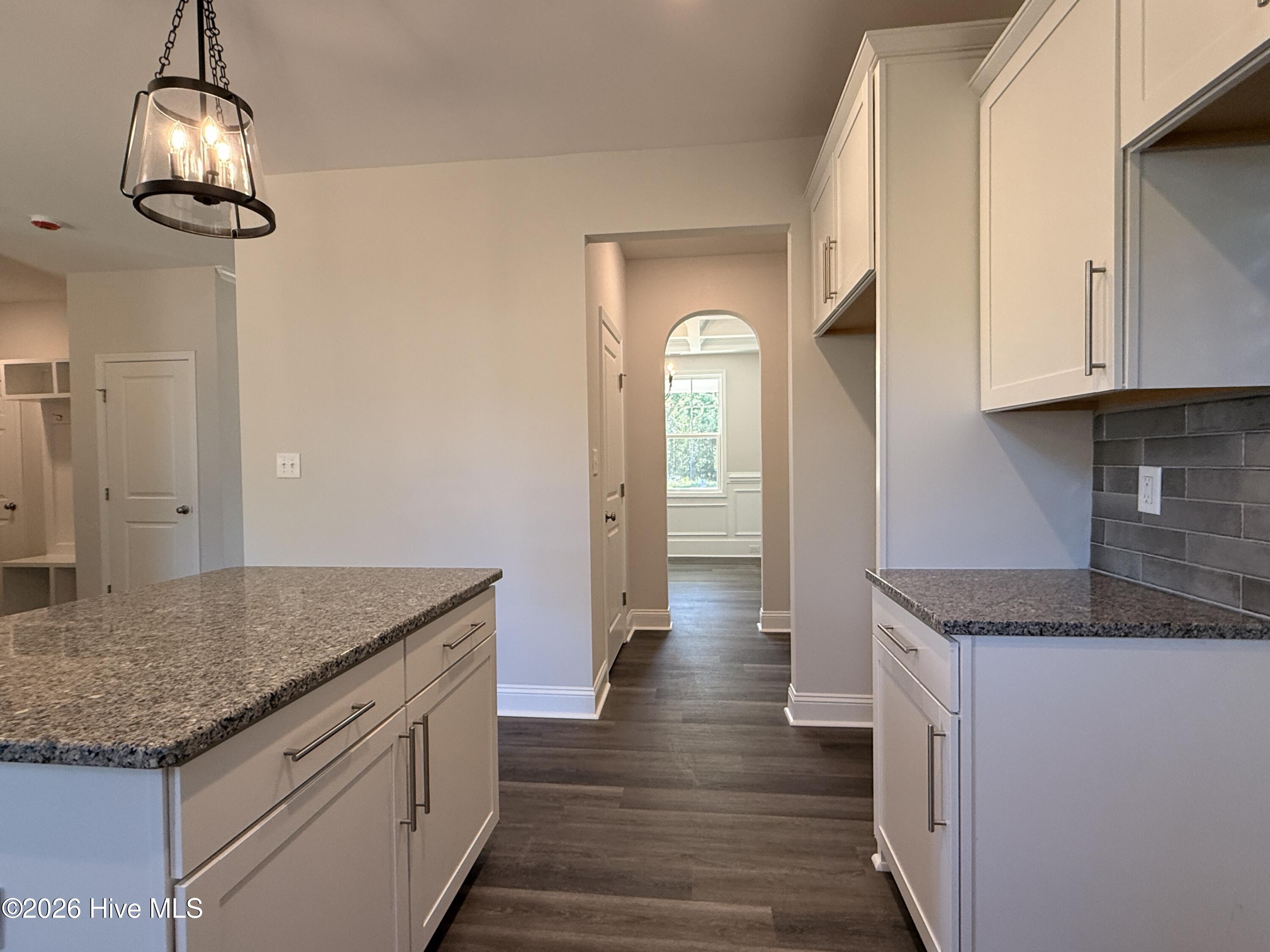 320 One Tree Hill Property Photo 12