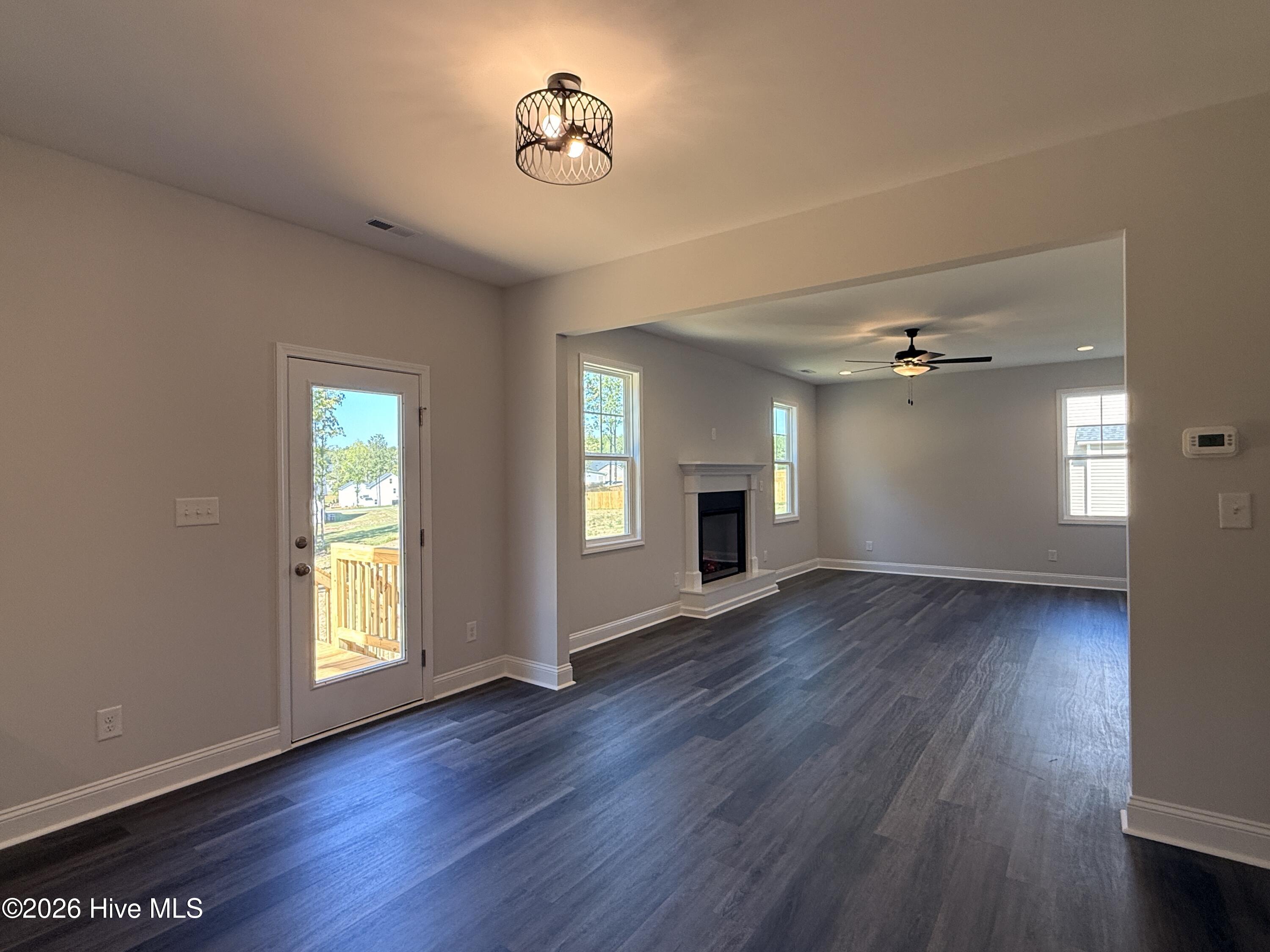 320 One Tree Hill Property Photo 14