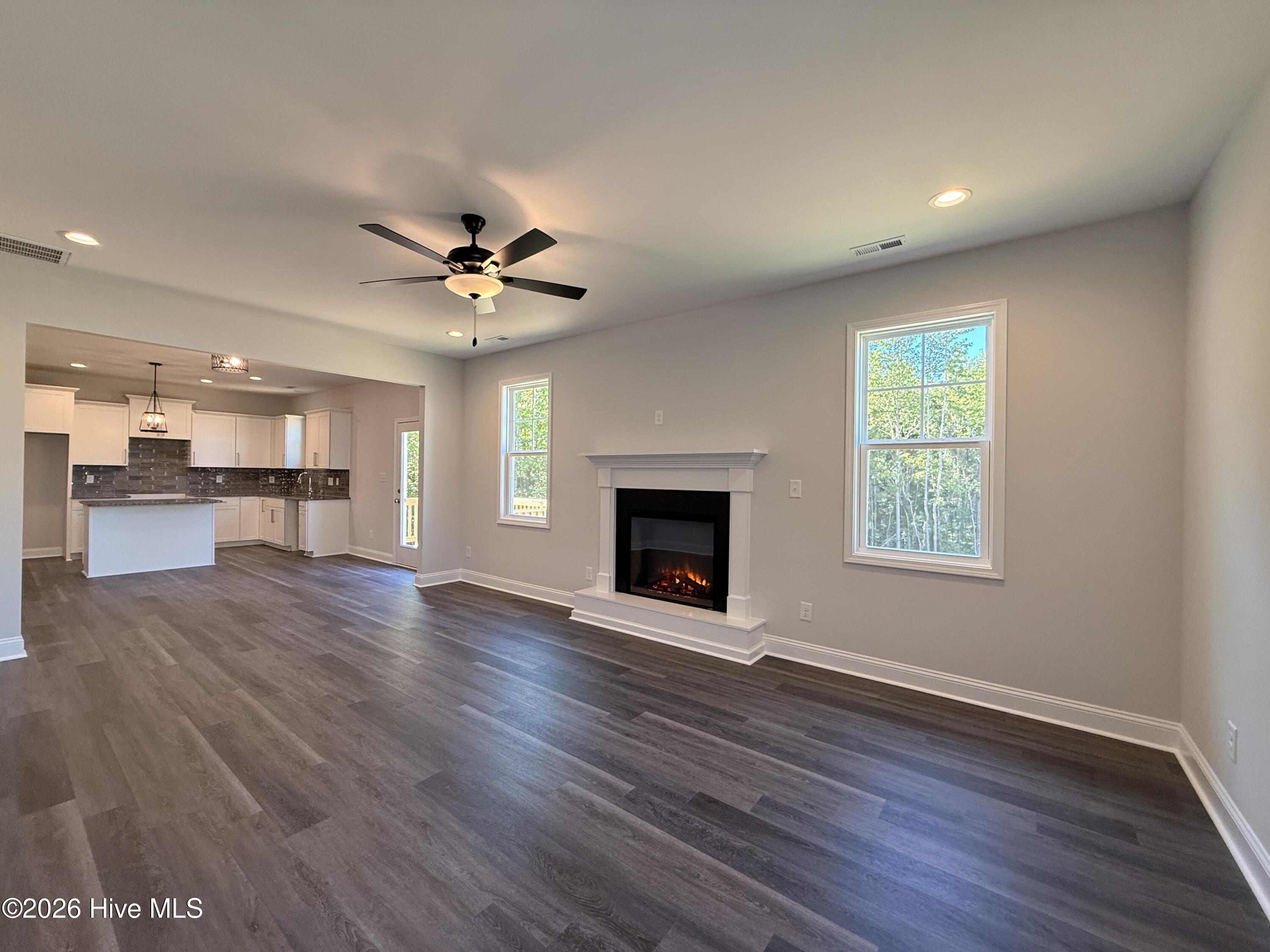 320 One Tree Hill Property Photo 16