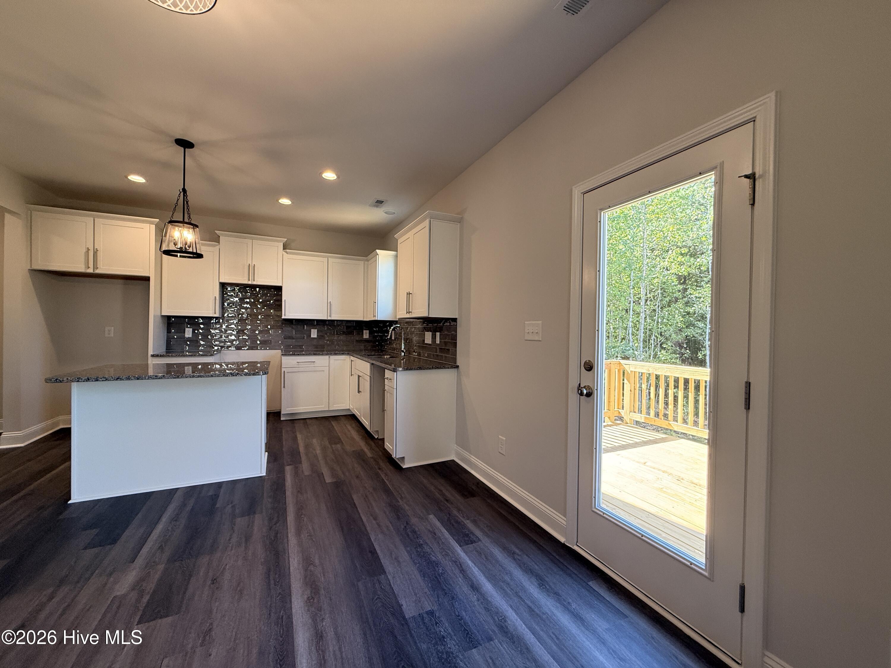 320 One Tree Hill Property Photo 17