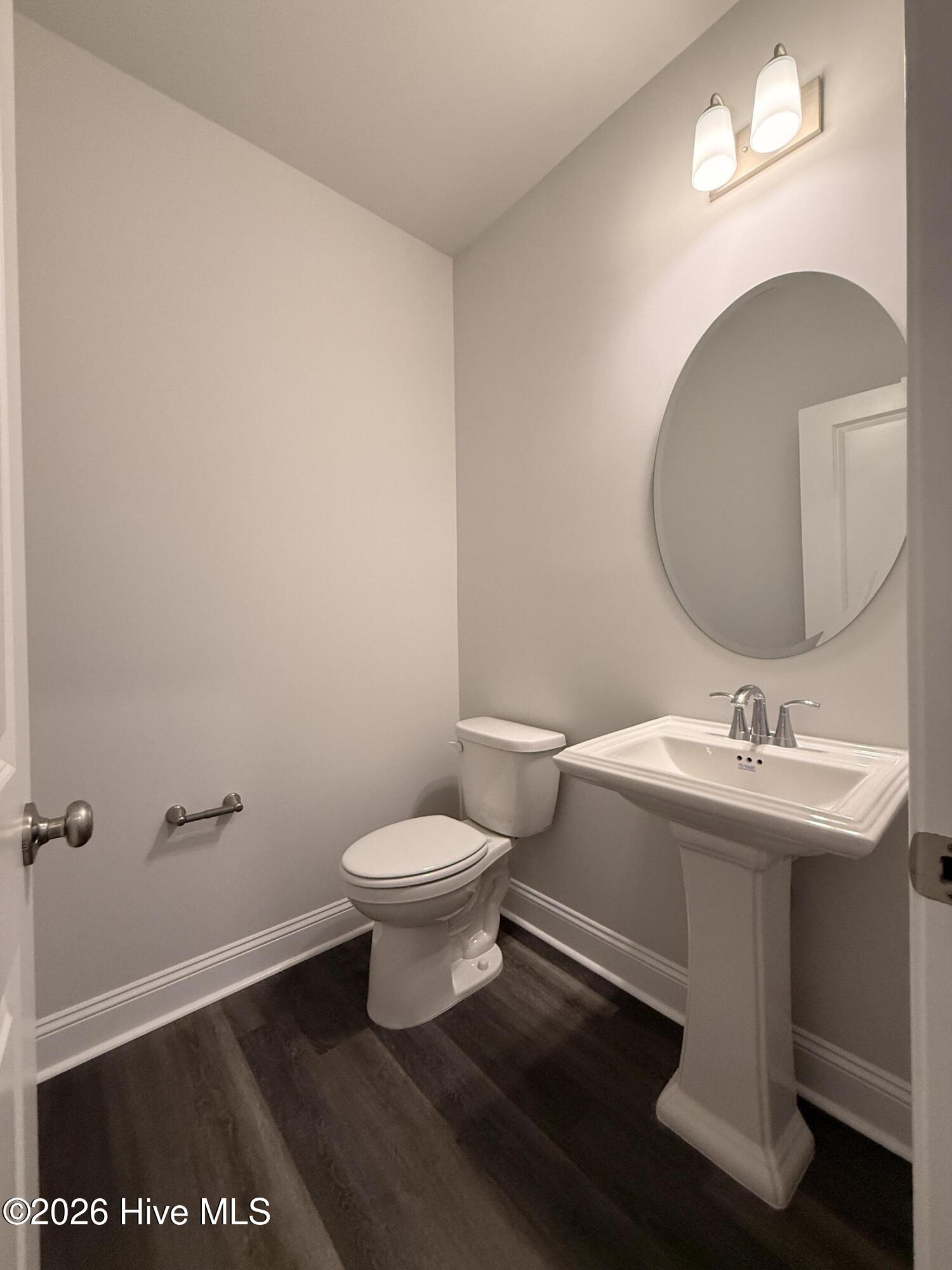 320 One Tree Hill Property Photo 20