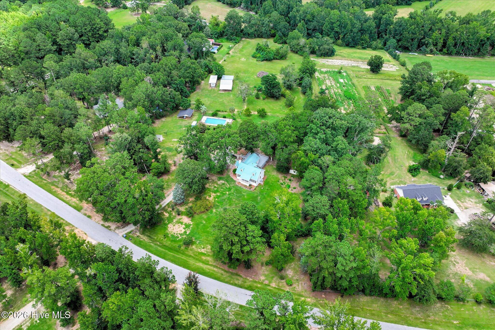 973 Forest Drive Property Photo 4