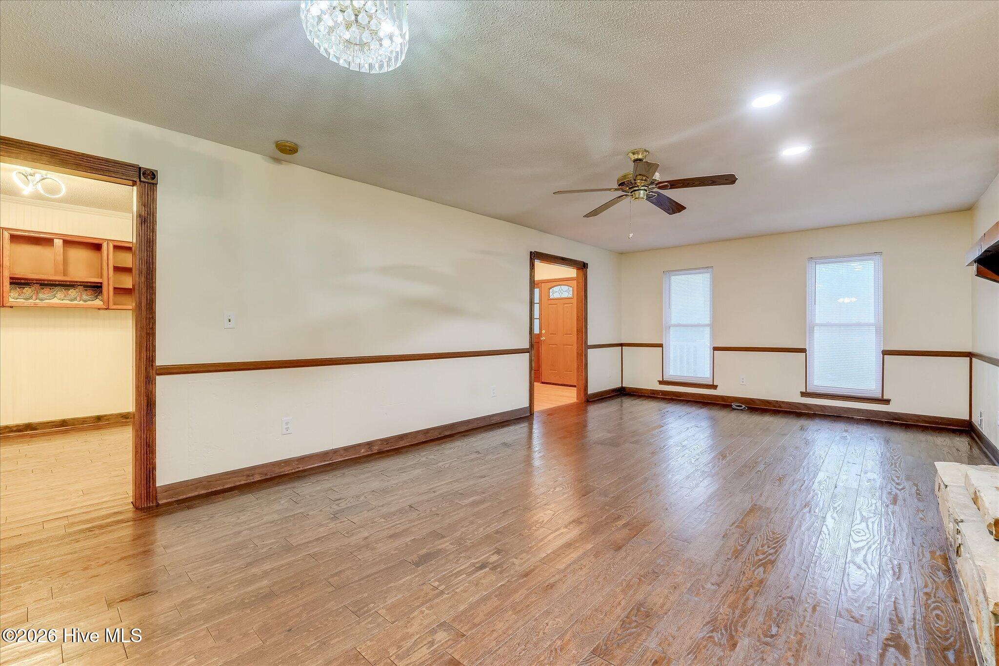 973 Forest Drive Property Photo 17