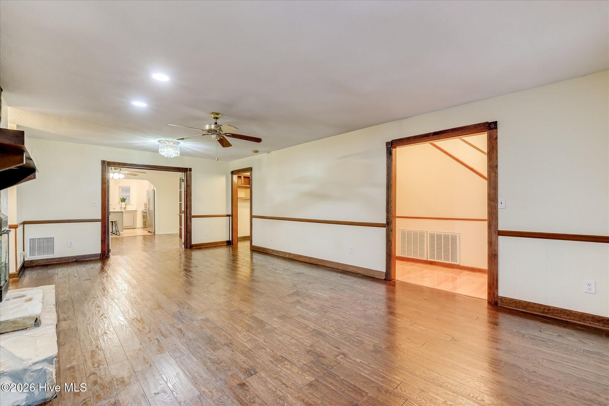 973 Forest Drive Property Photo 18