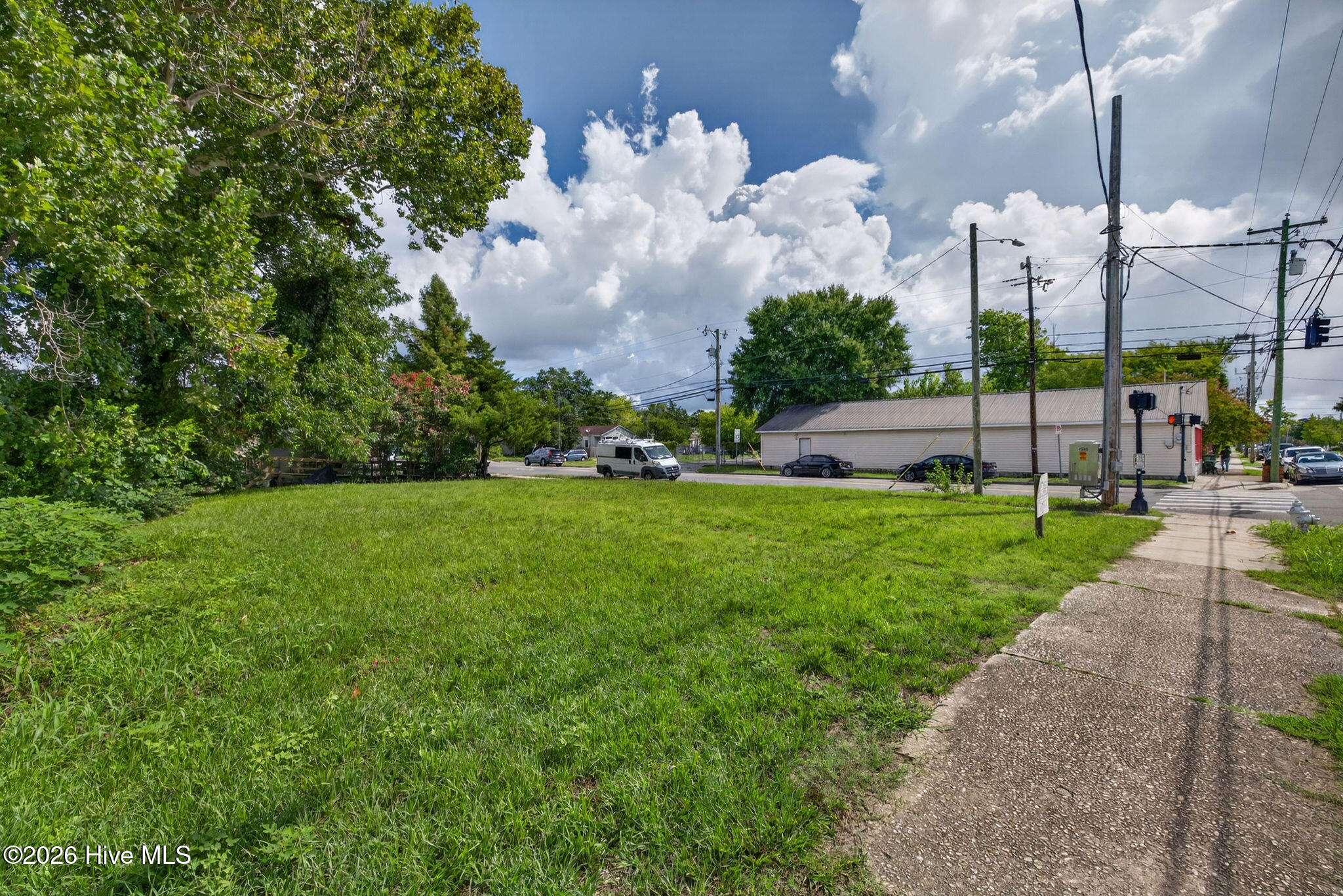 1221 Castle Street Property Photo 22
