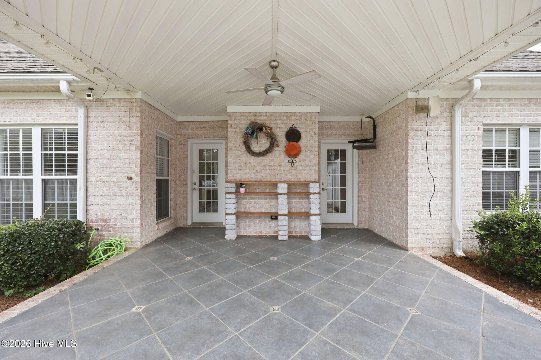 304 Drayton Hall Property Photo 6