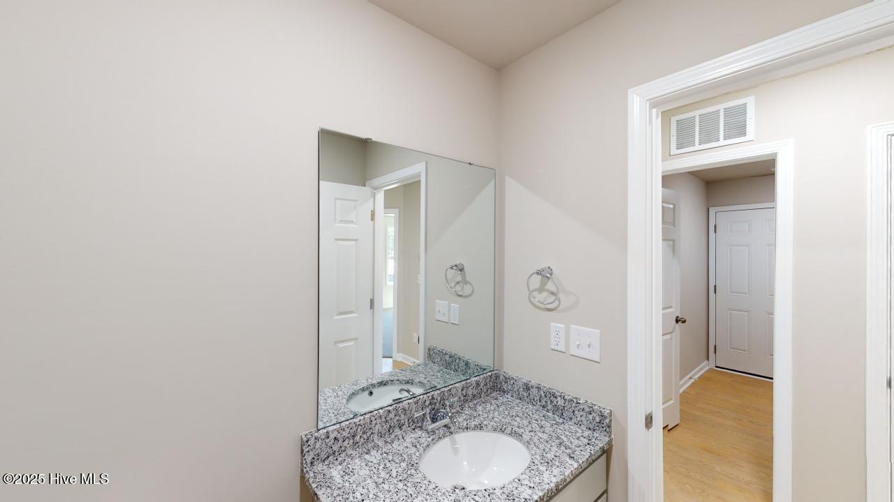 109 Red Maple Place Property Photo 14