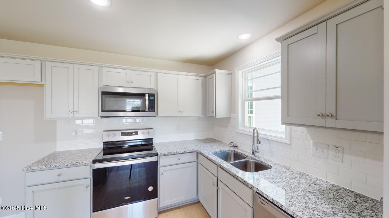 109 Red Maple Place Property Photo 18