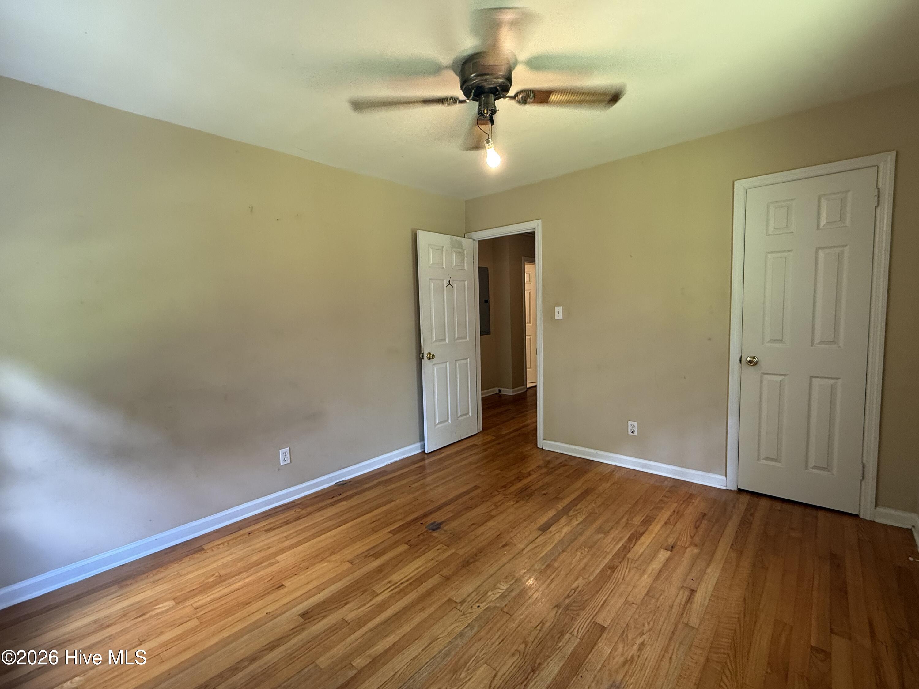 721 Central Road Property Photo 15