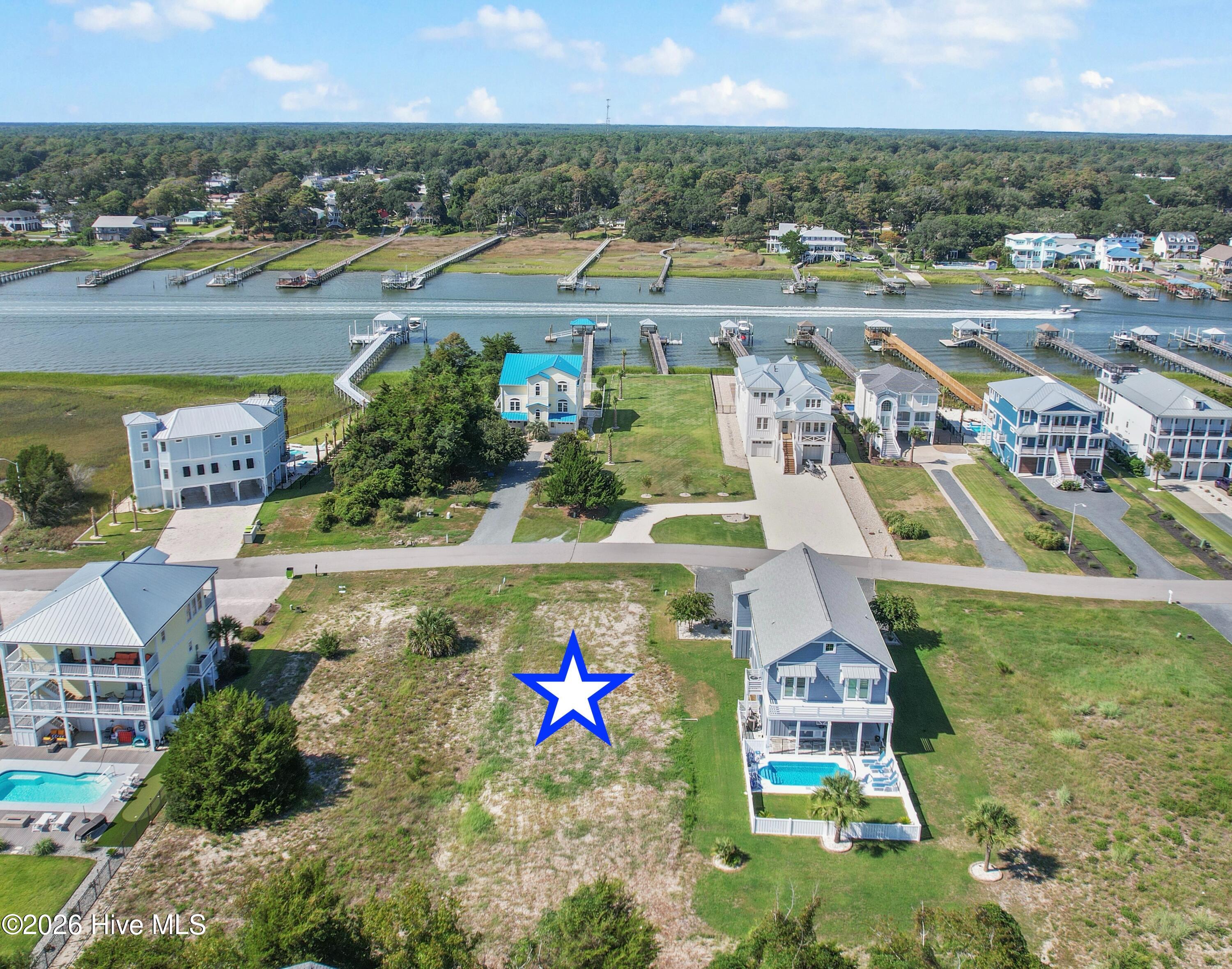 867 Heron Landing Property Photo 2