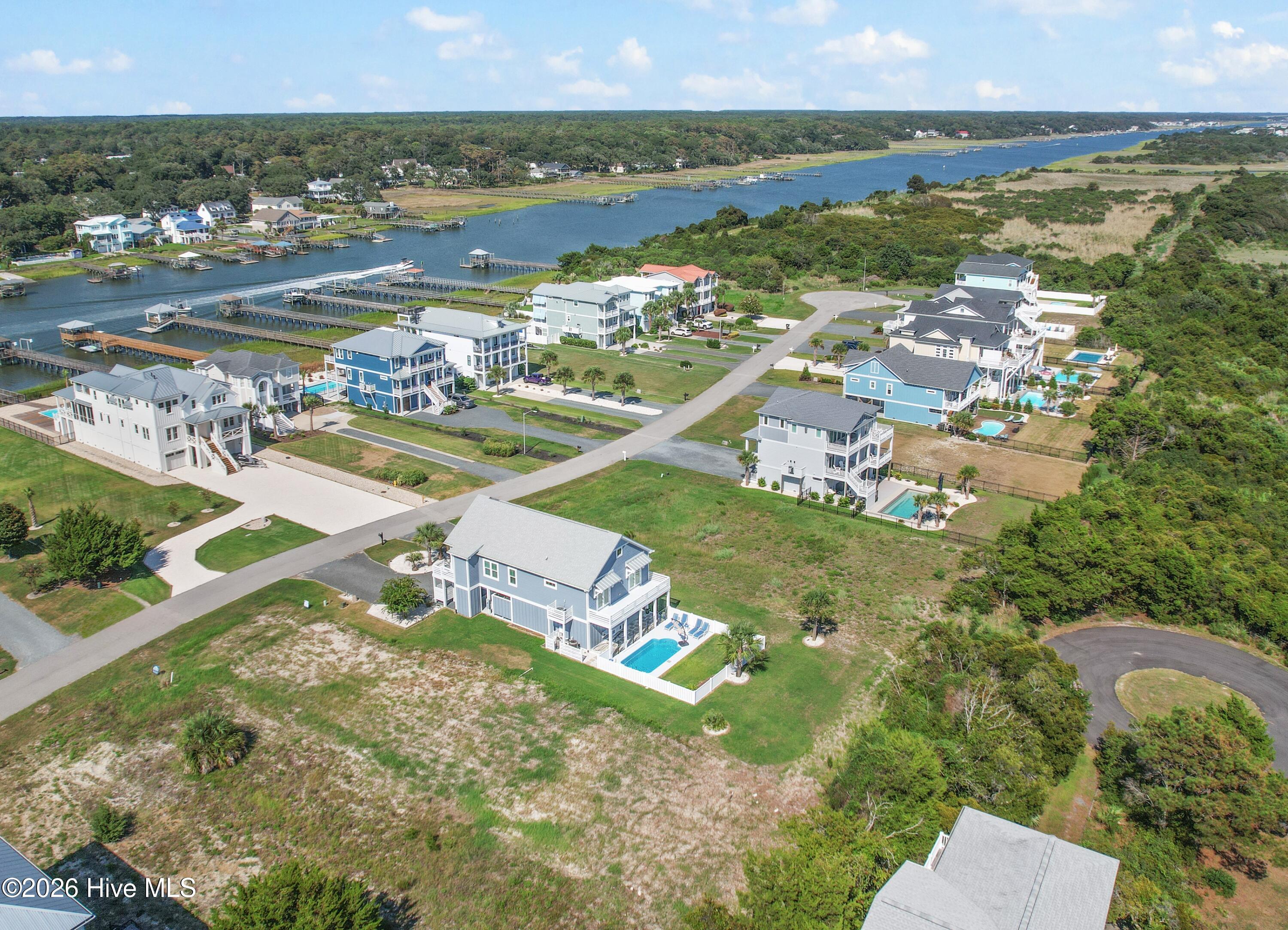 867 Heron Landing Property Photo 17