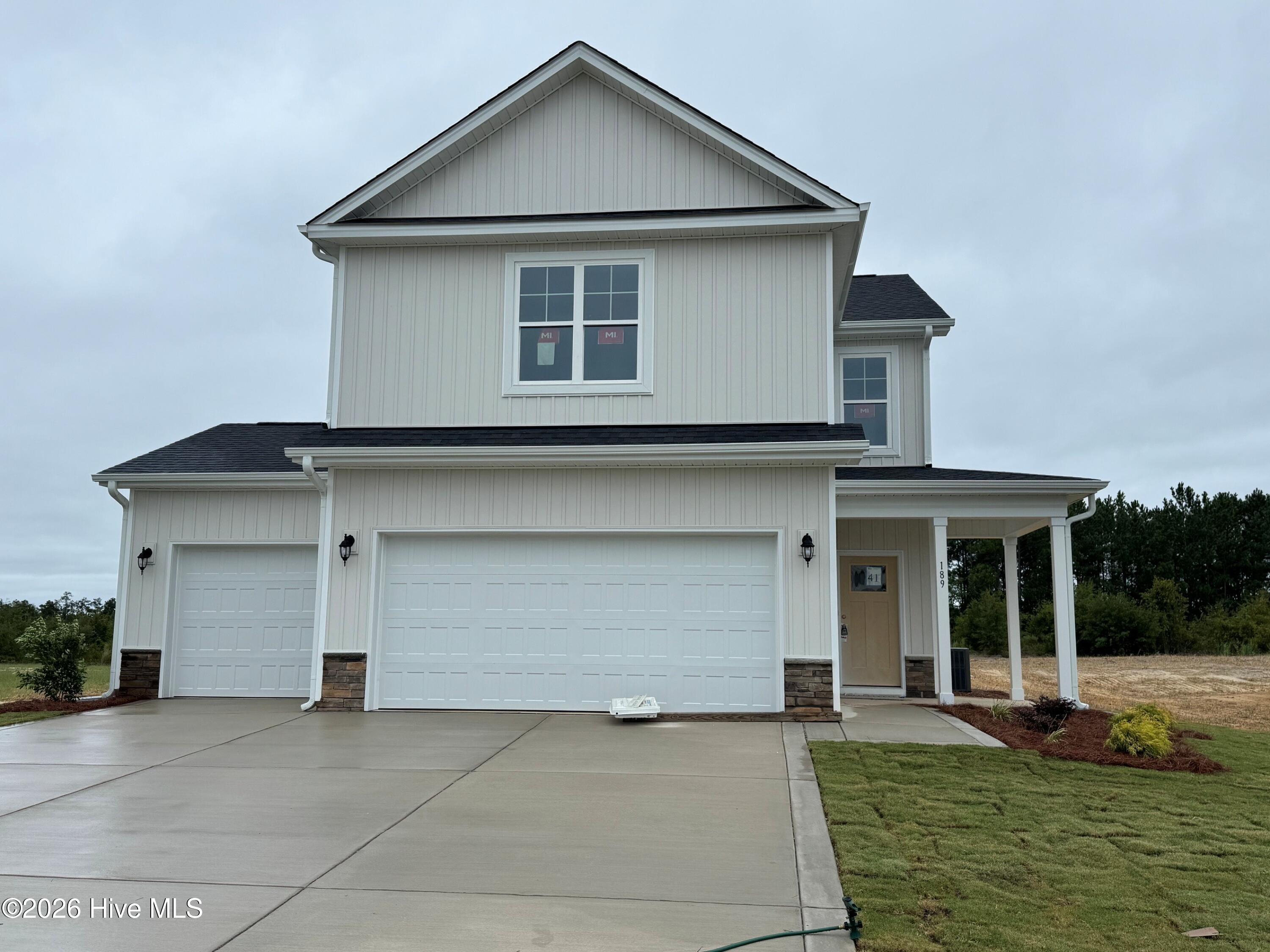 189 Ashley Heights Drive Property Photo 1