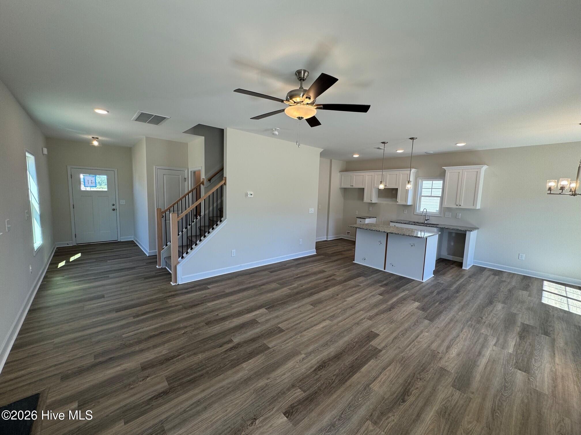 189 Ashley Heights Drive Property Photo 6