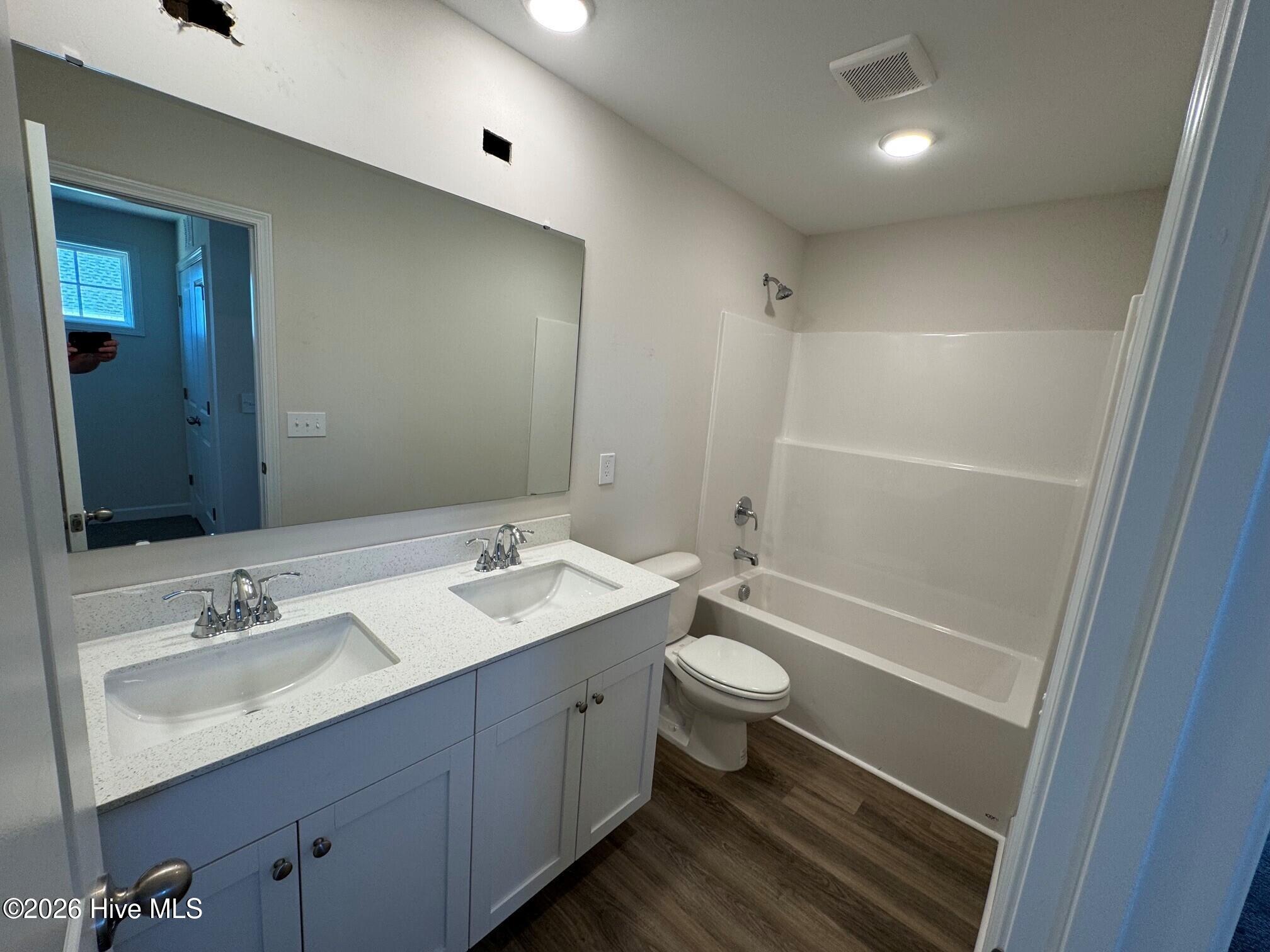 189 Ashley Heights Drive Property Photo 14