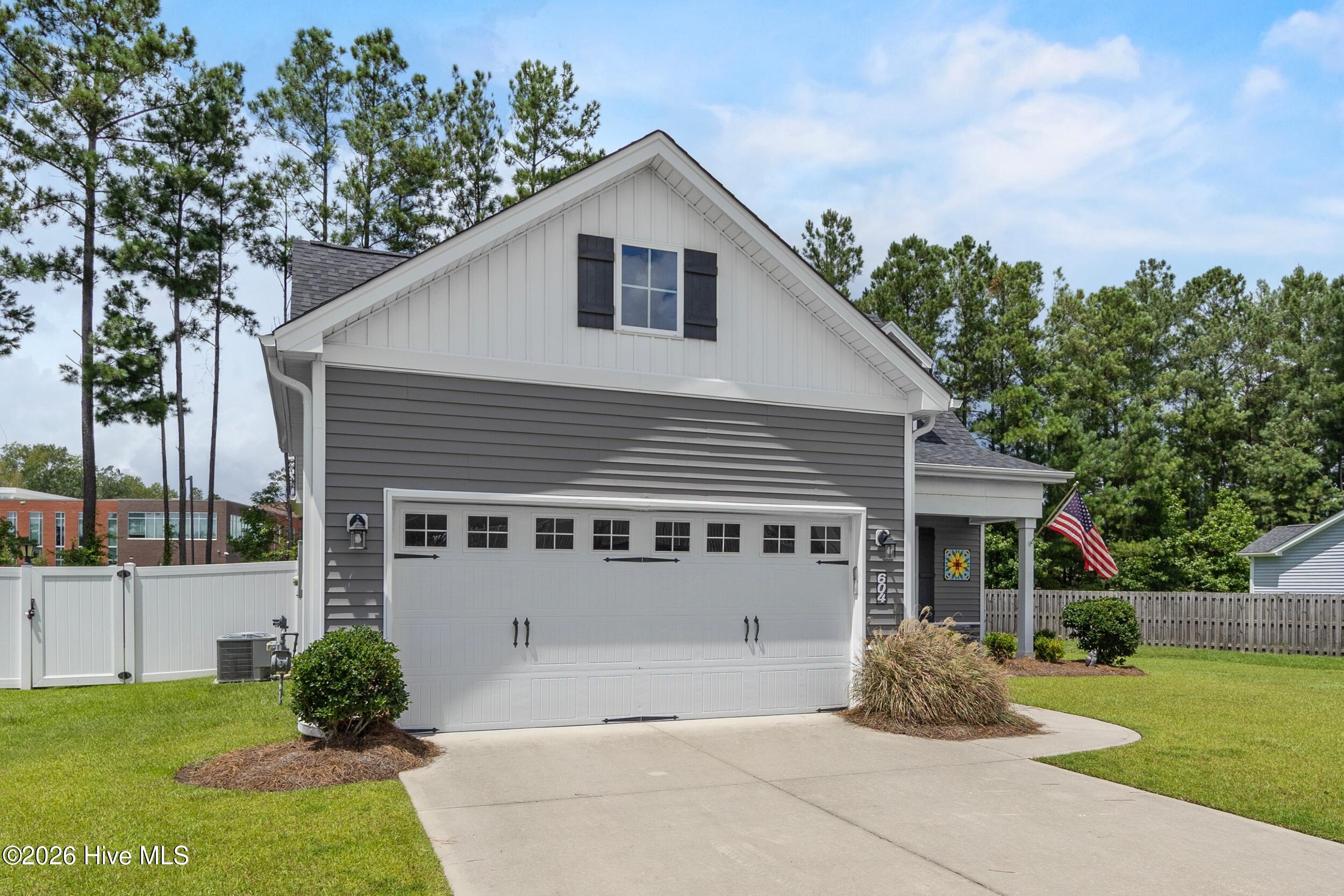 604 Jasmine Way Property Photo 1