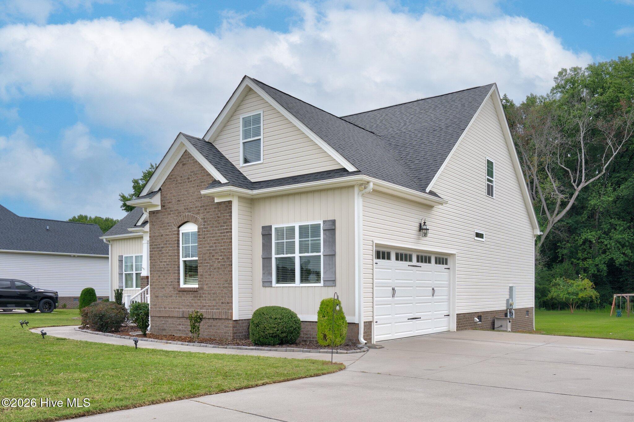 3883 Loop Road Property Photo 4