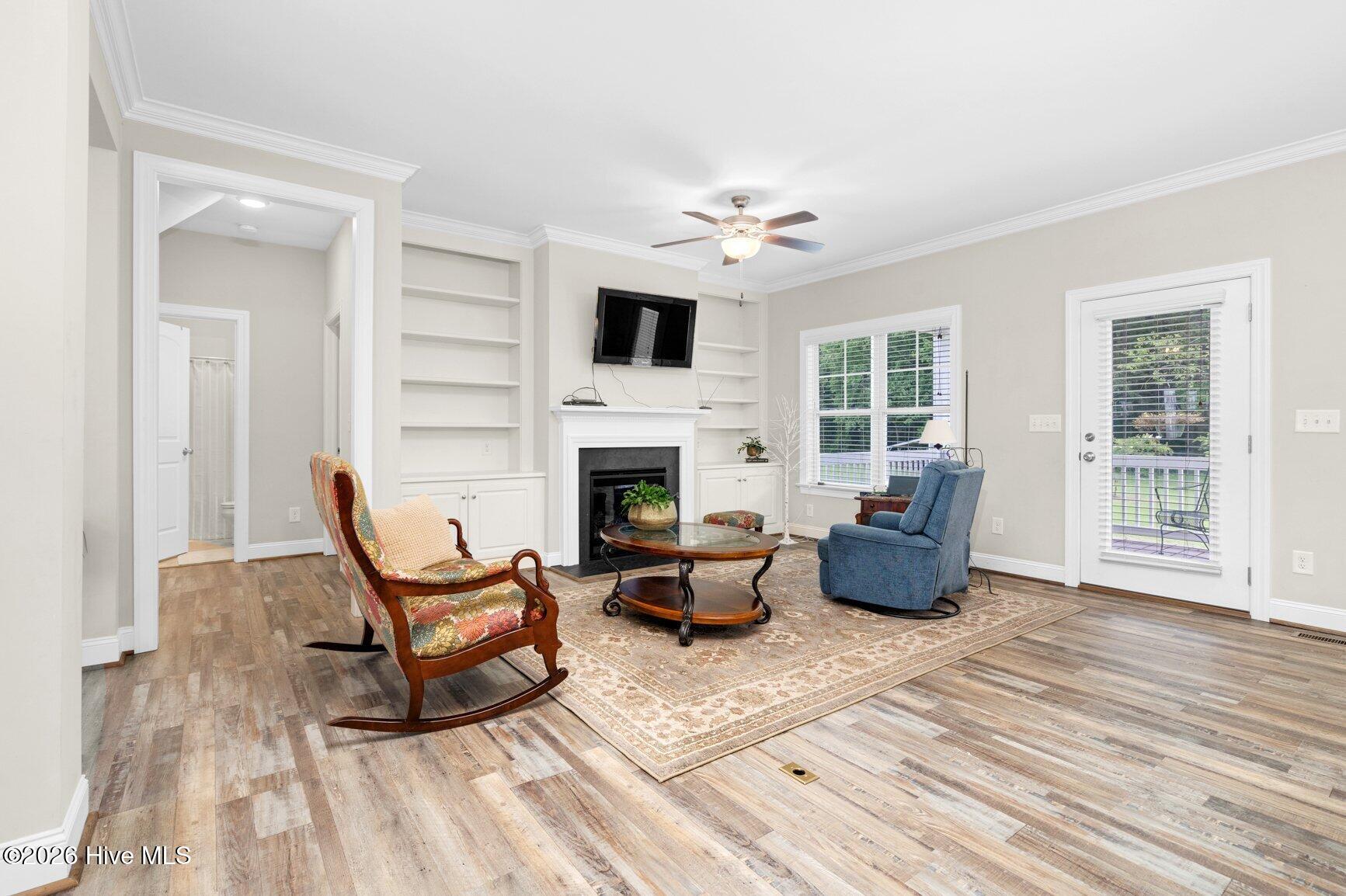 3883 Loop Road Property Photo 8